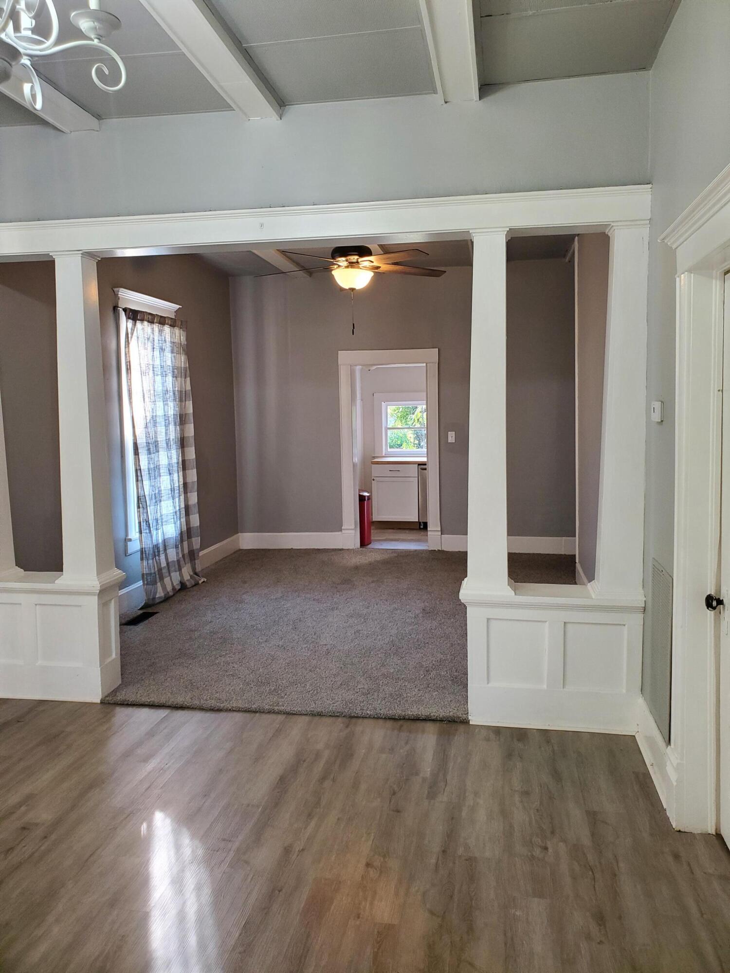 2111 North Grant Avenue Property Photo 6