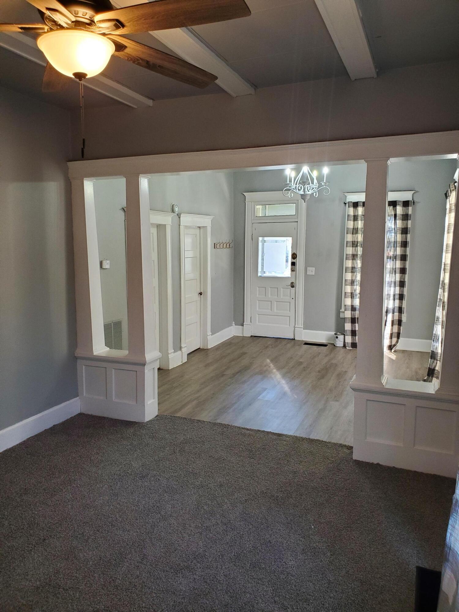 2111 North Grant Avenue Property Photo 7