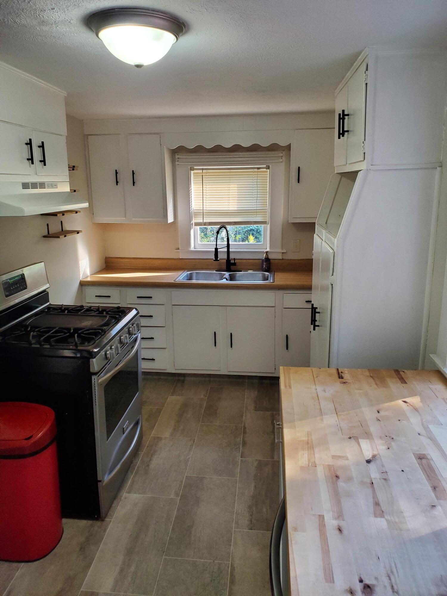 2111 North Grant Avenue Property Photo 13