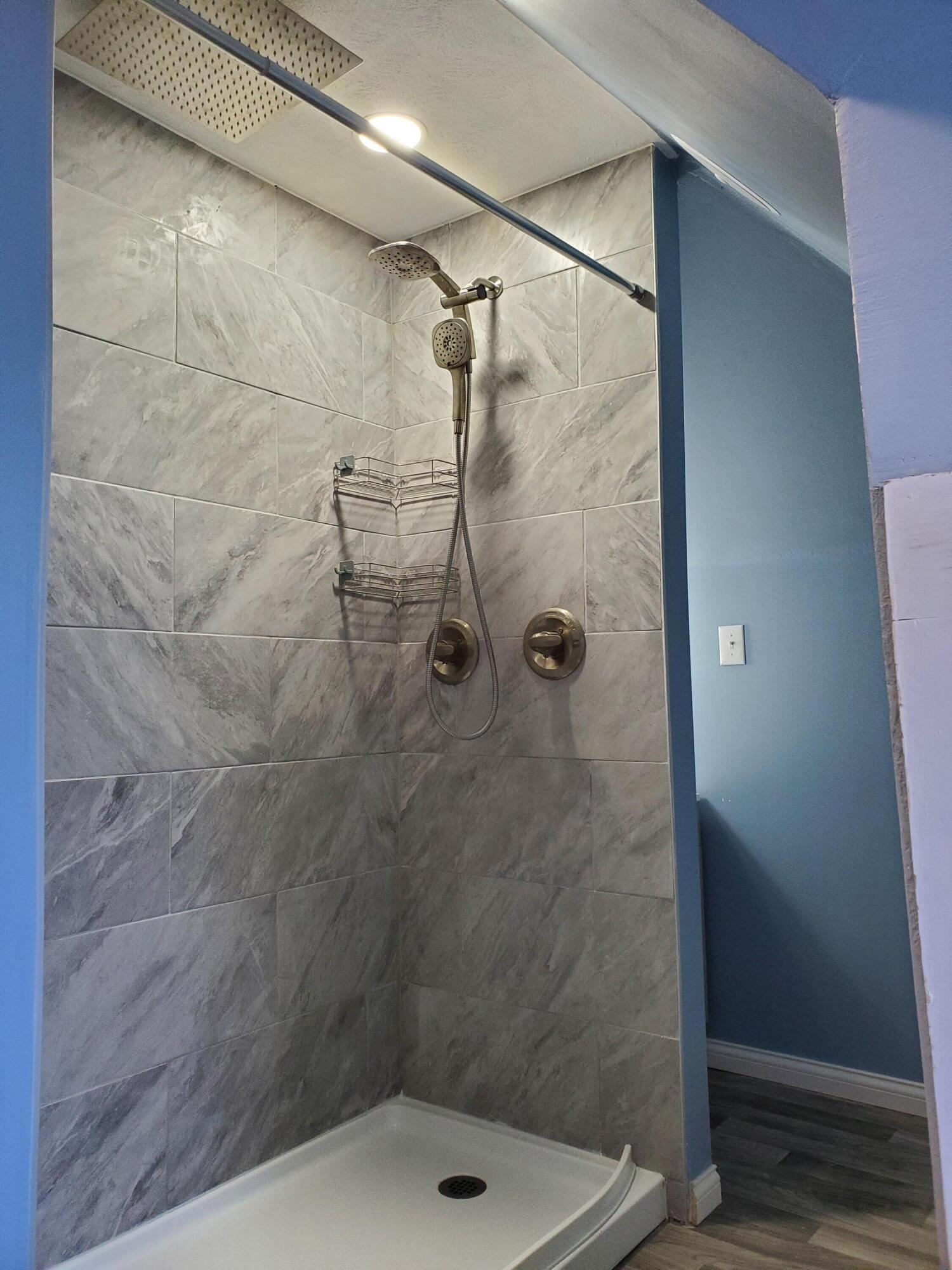 2111 North Grant Avenue Property Photo 25