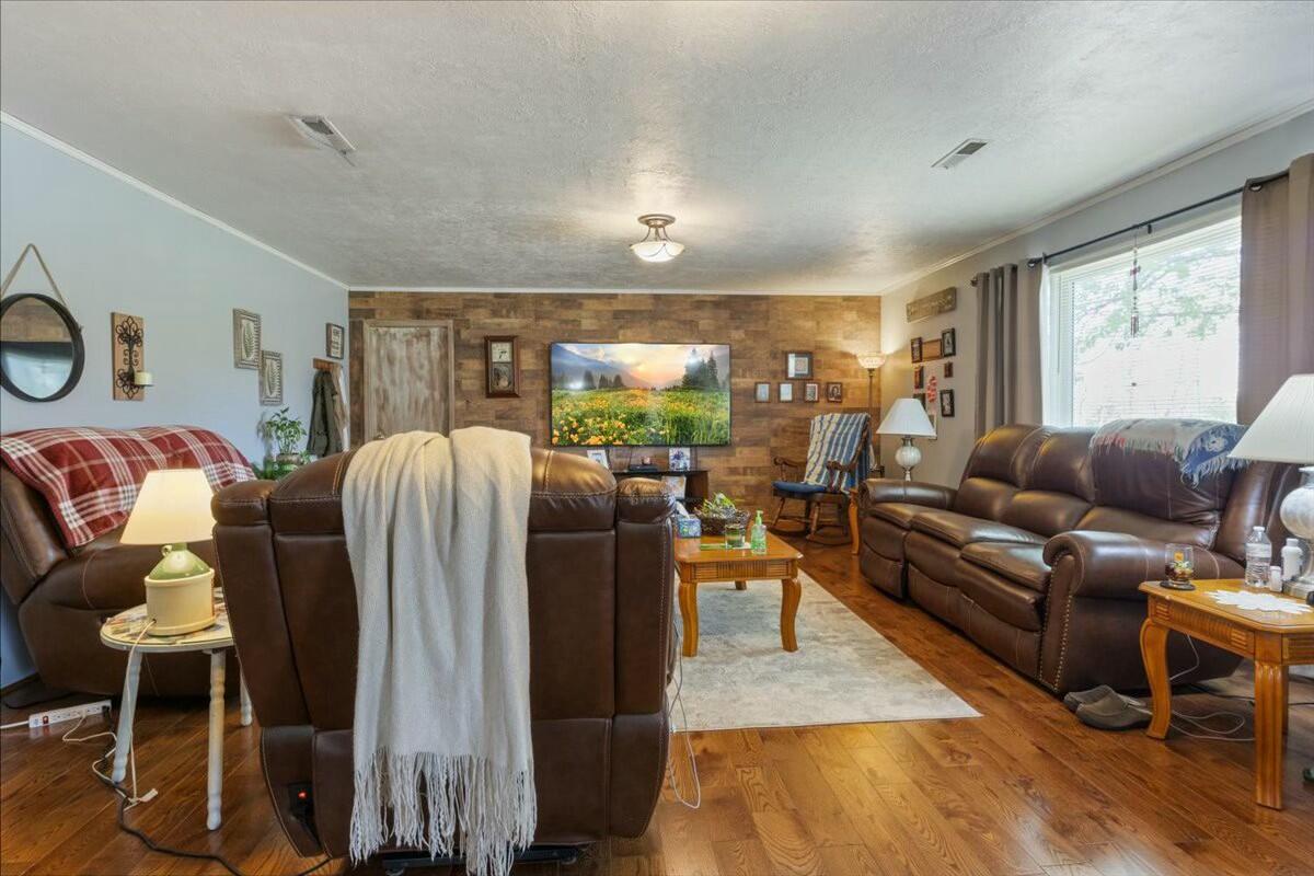 79 Caprine Trail Property Photo 8