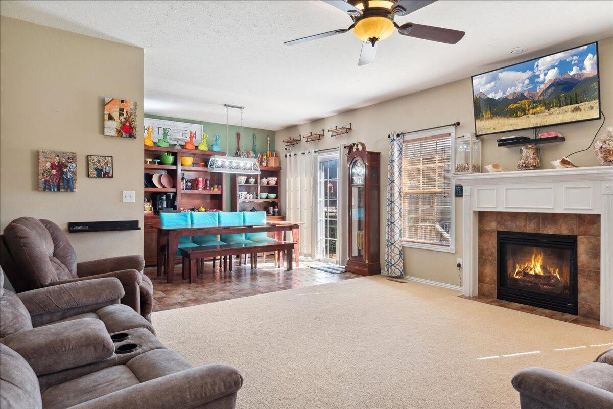 1424 South Nitro Property Photo 5