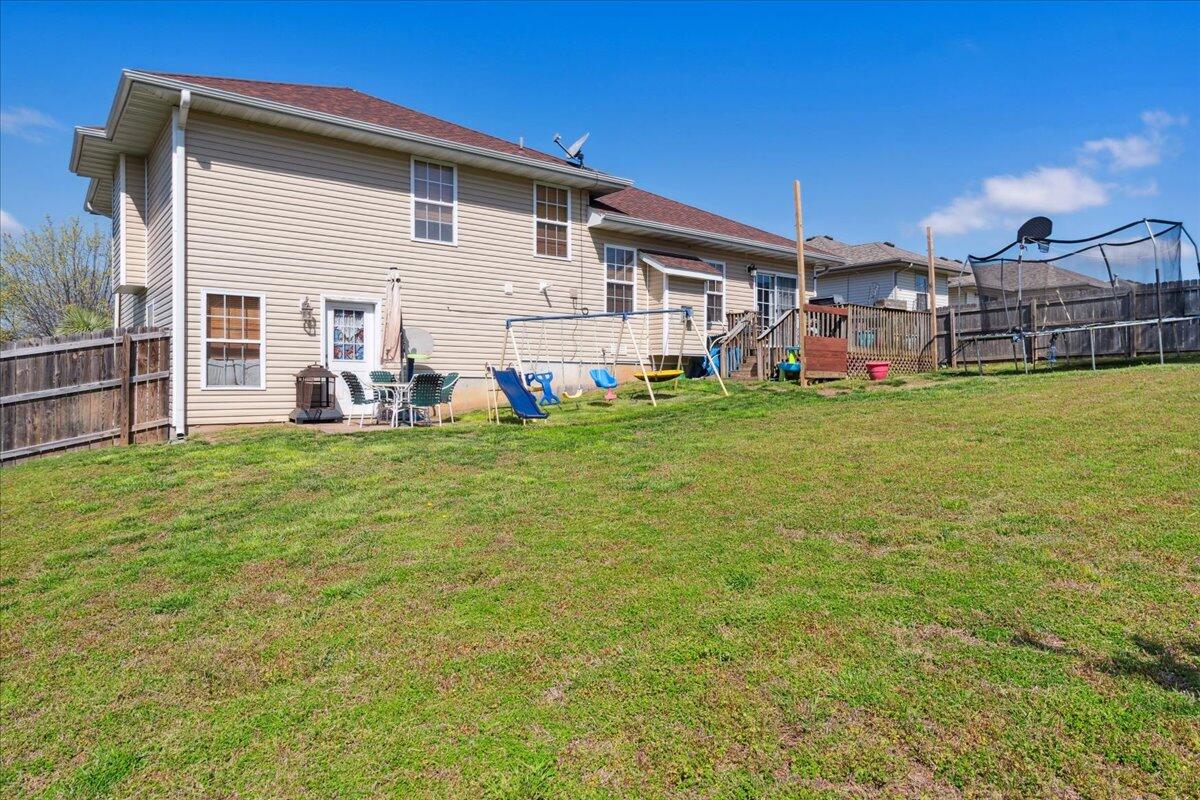 1424 South Nitro Property Photo 25
