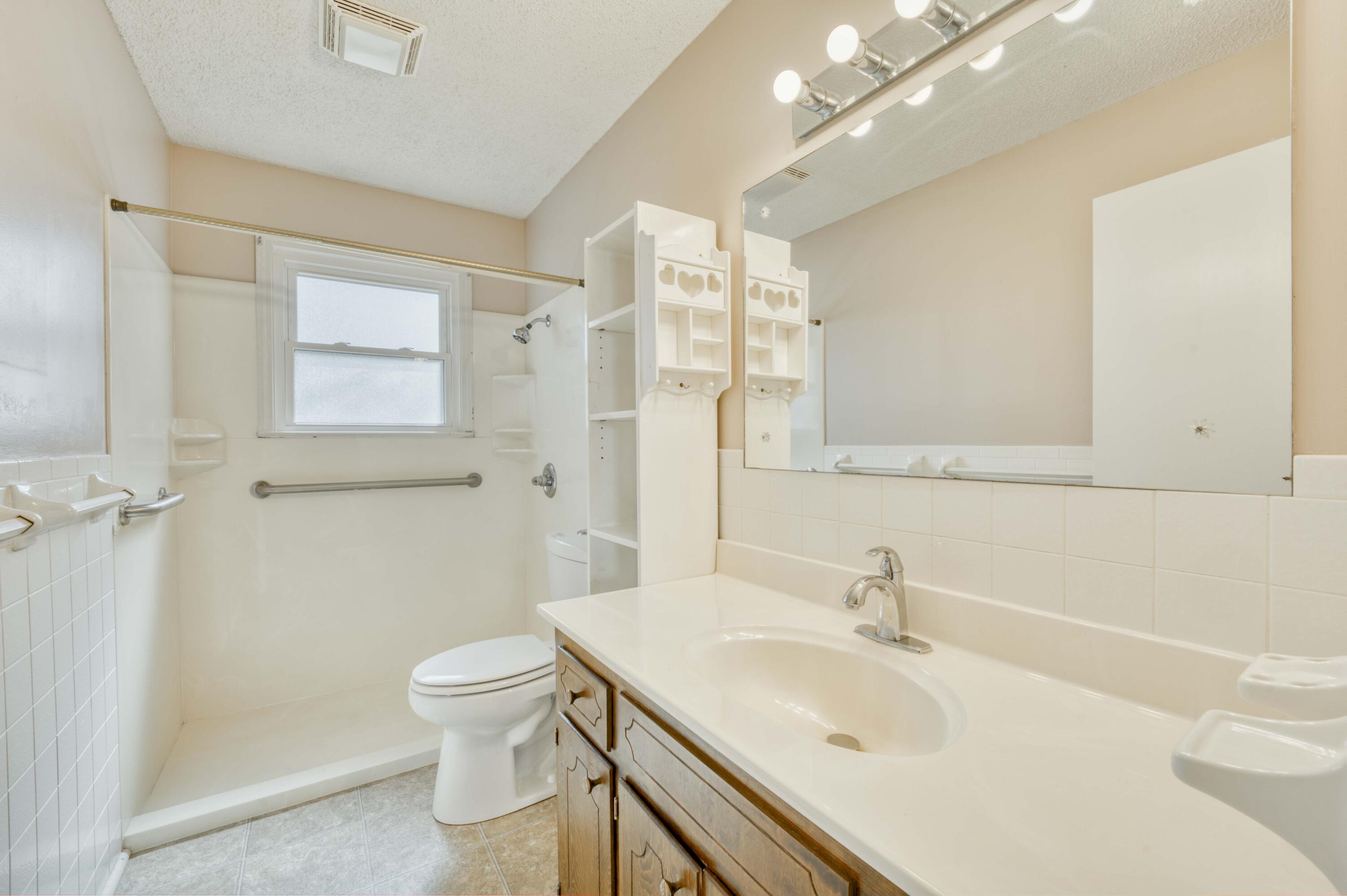 1359 South Gelven Avenue Property Photo 16