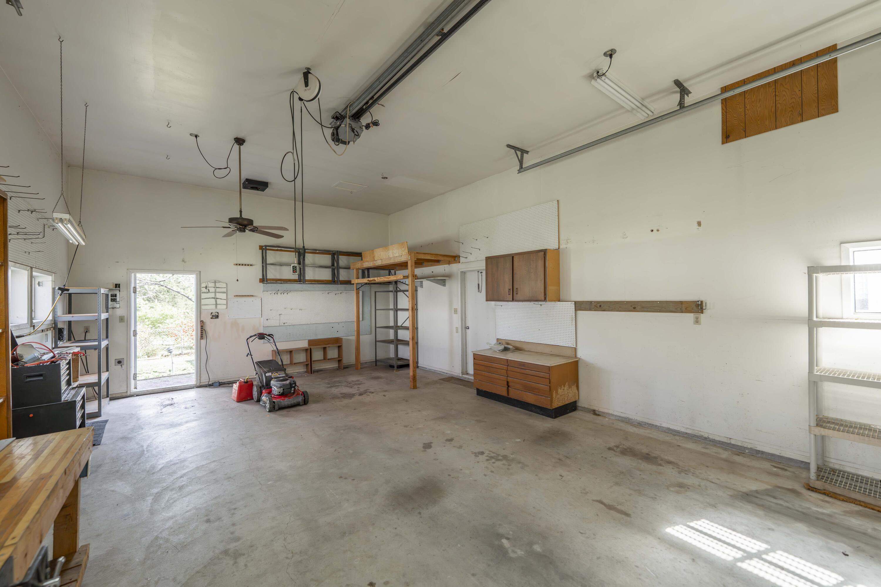 1359 South Gelven Avenue Property Photo 27