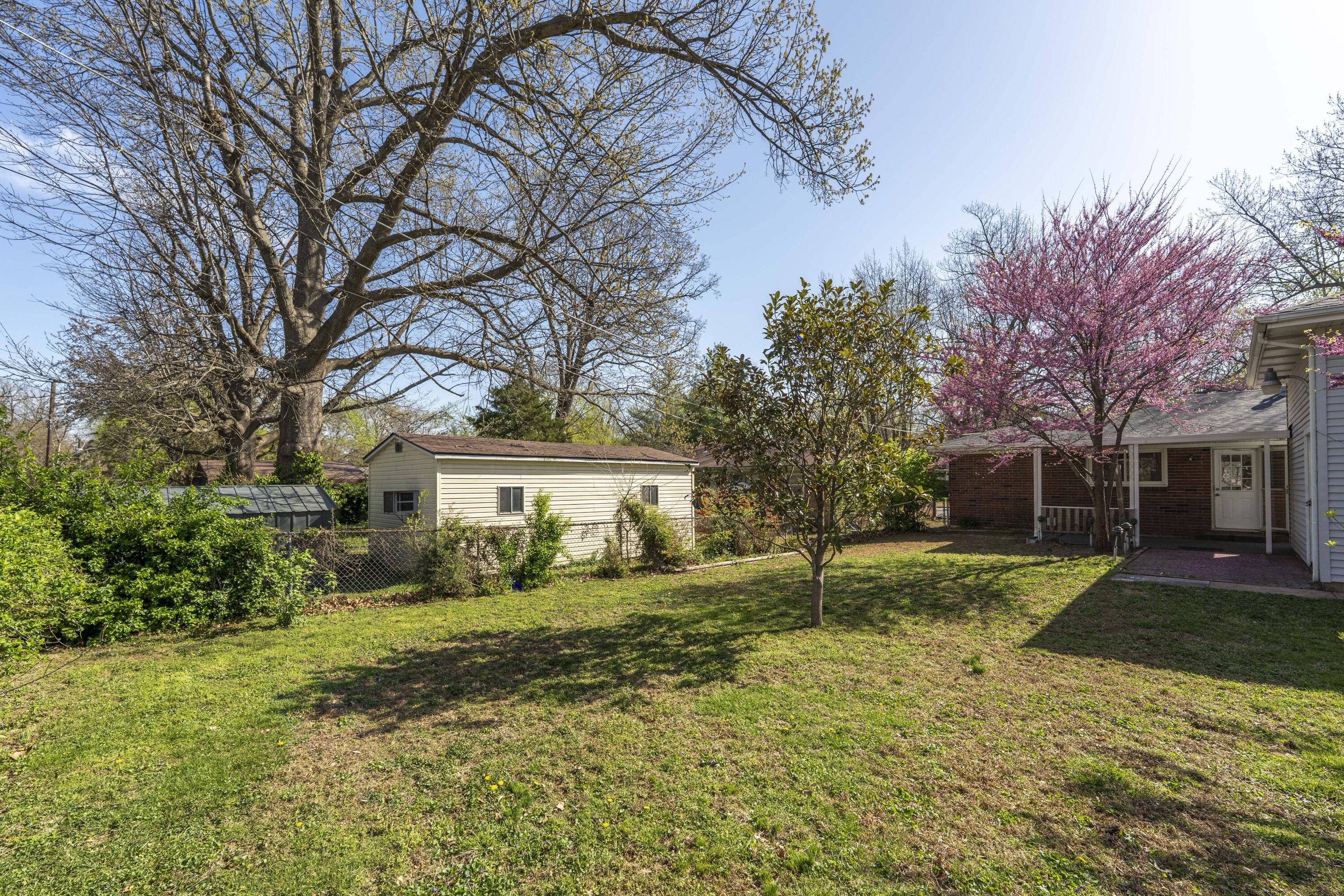 1359 South Gelven Avenue Property Photo 34
