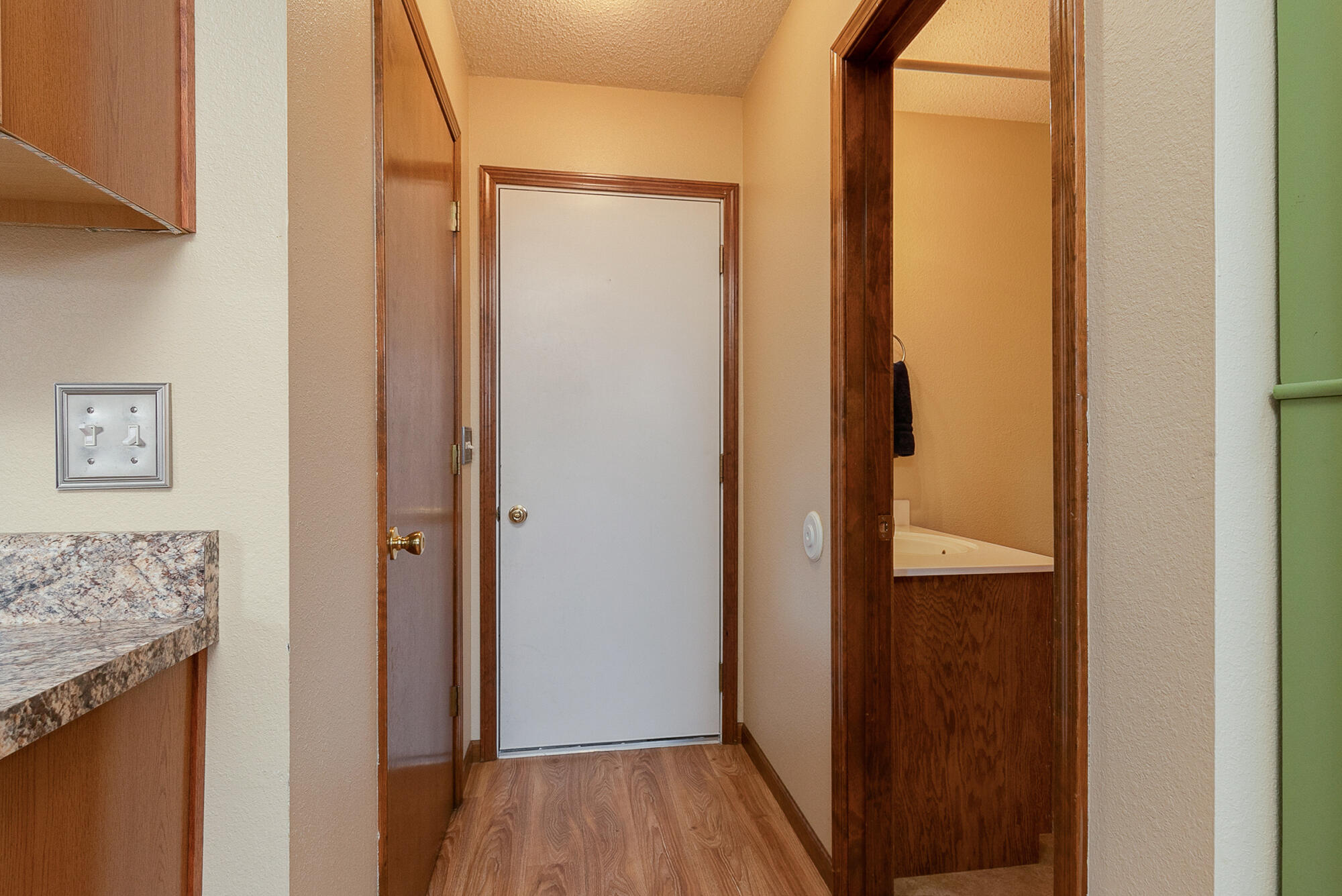 1431 Isdell Street Property Photo 11