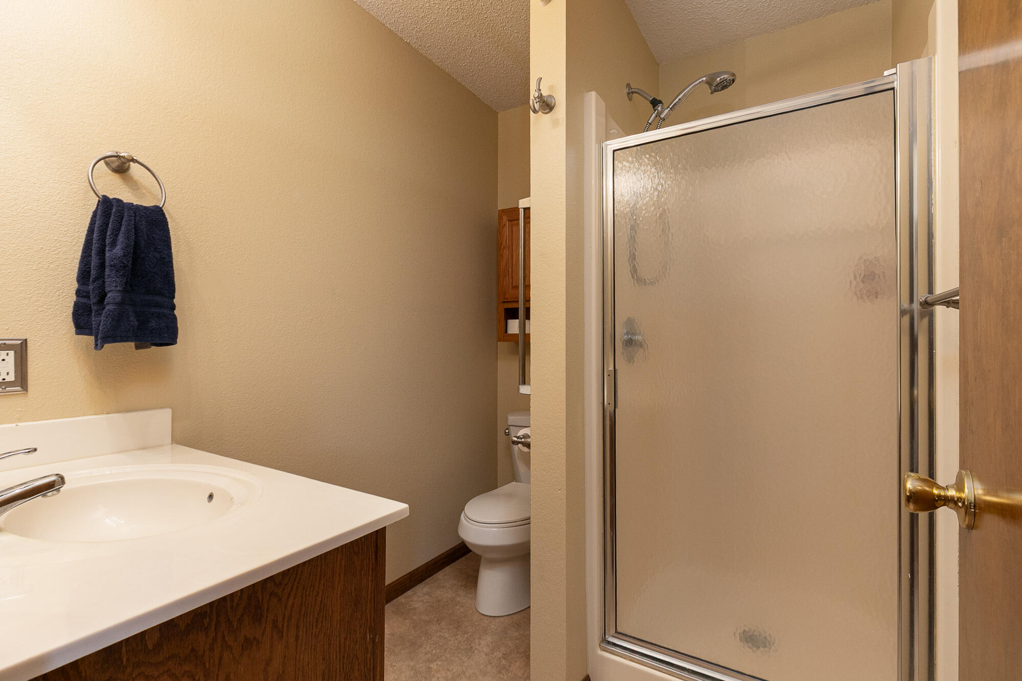 1431 Isdell Street Property Photo 12