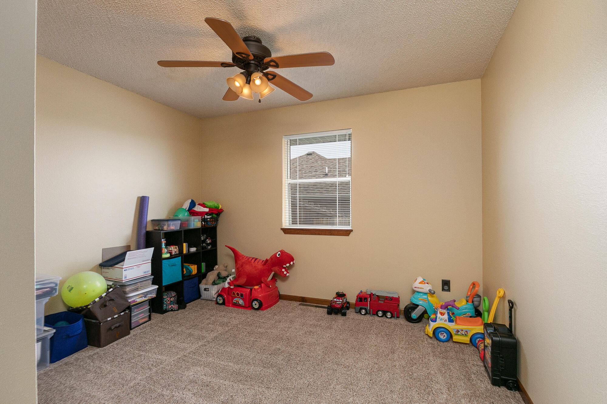 1431 Isdell Street Property Photo 20
