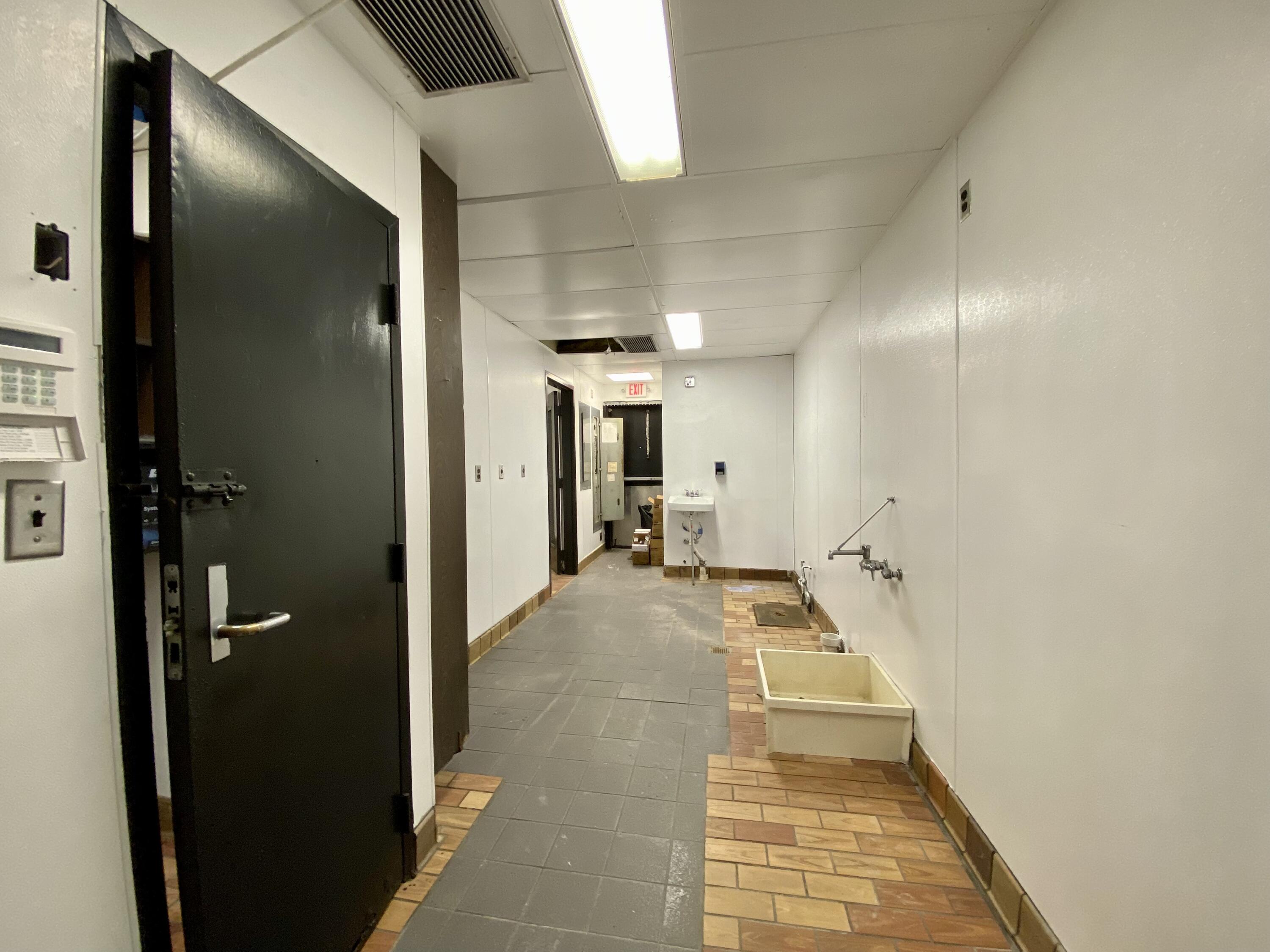 2800 North Kansas Expressway Property Photo 17