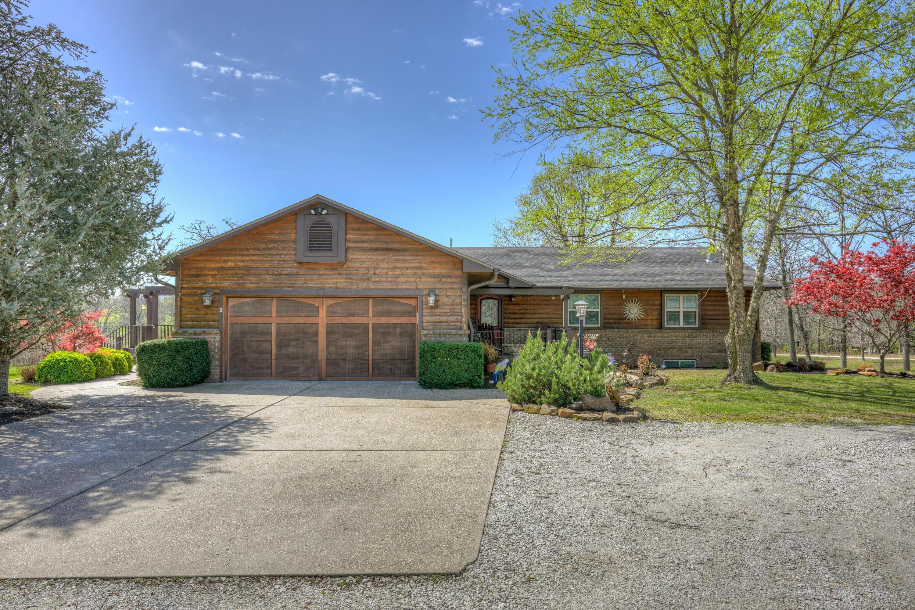 5576 Danson Lane Property Photo