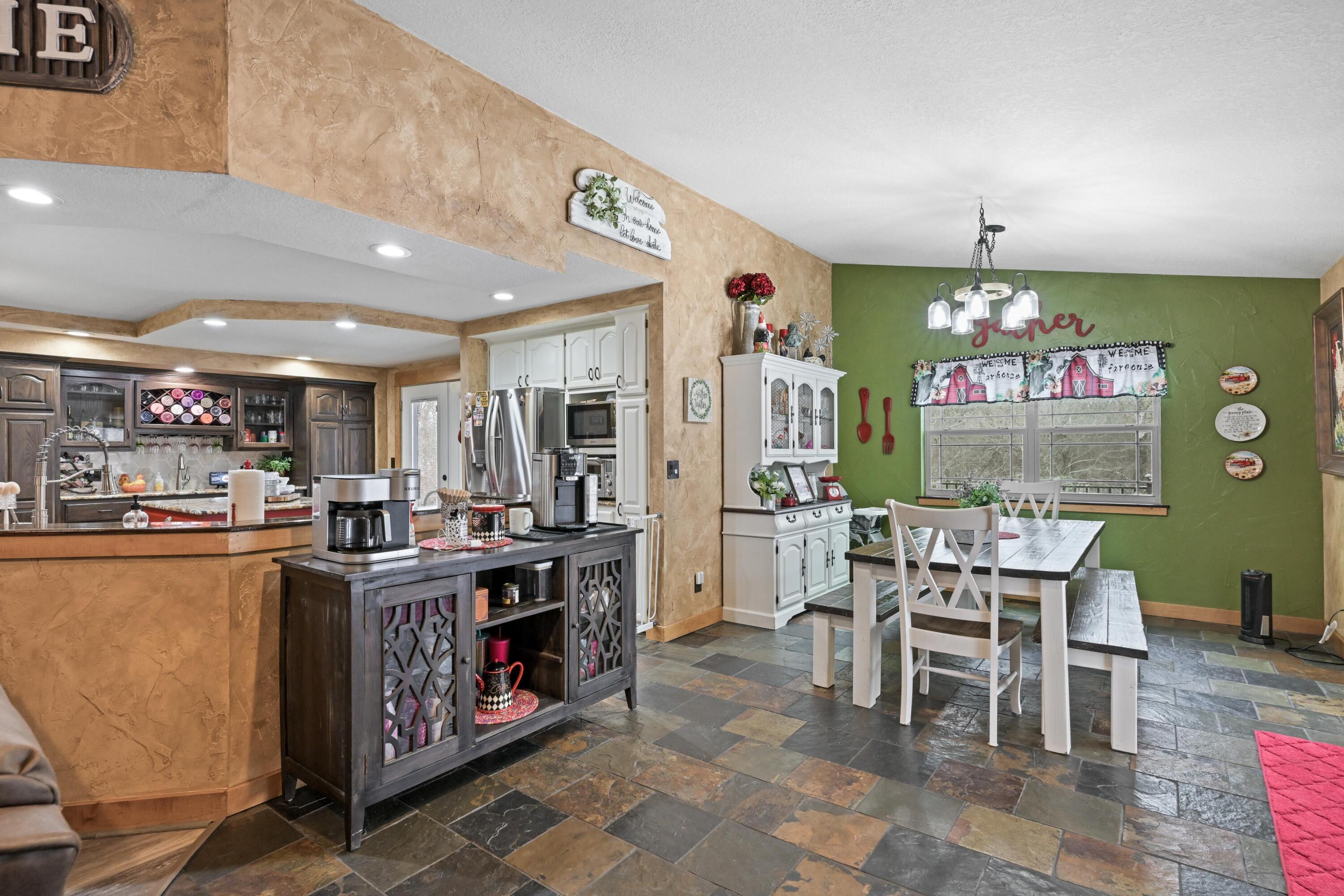 5576 Danson Lane Property Photo 15