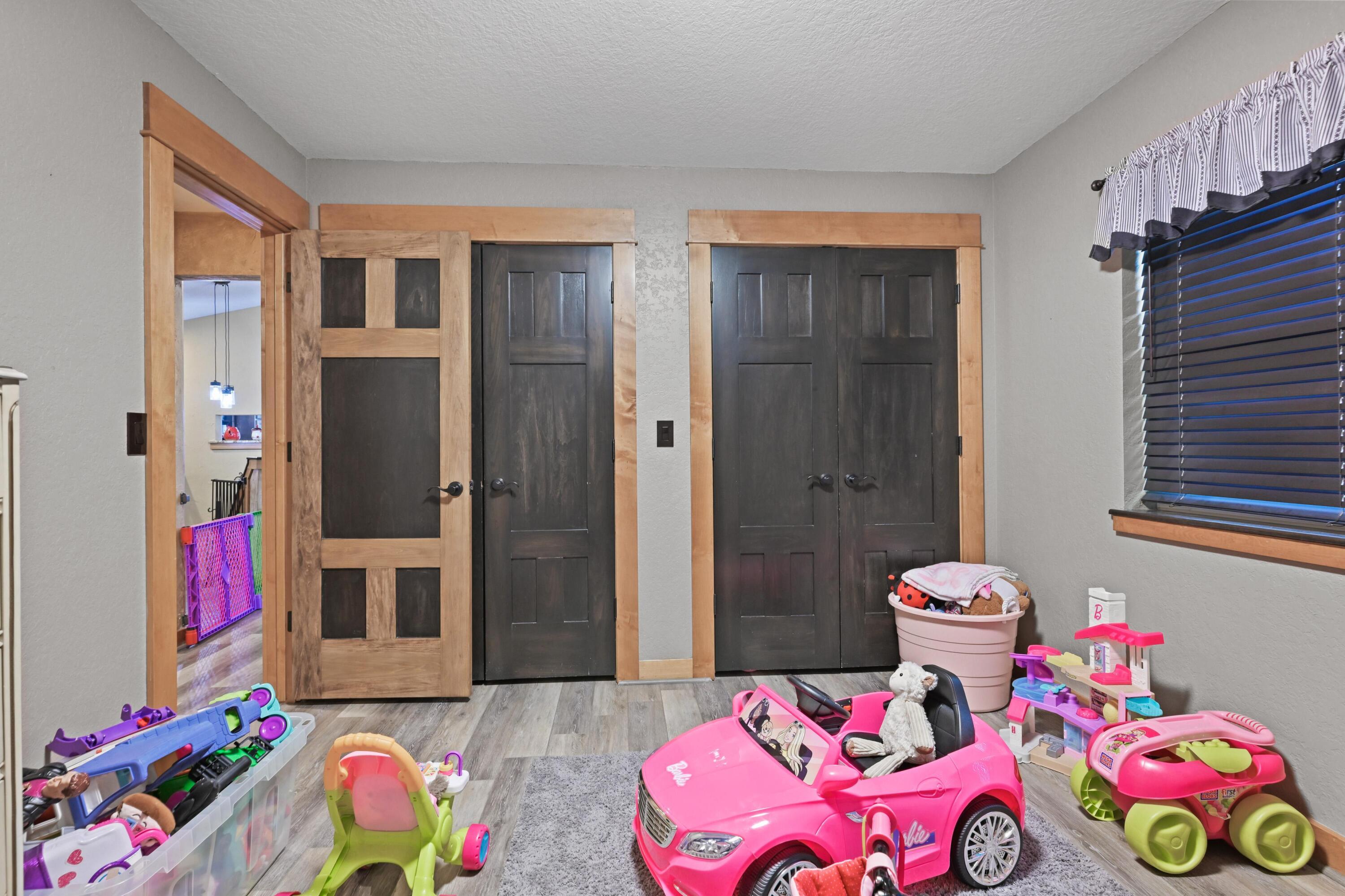 5576 Danson Lane Property Photo 26