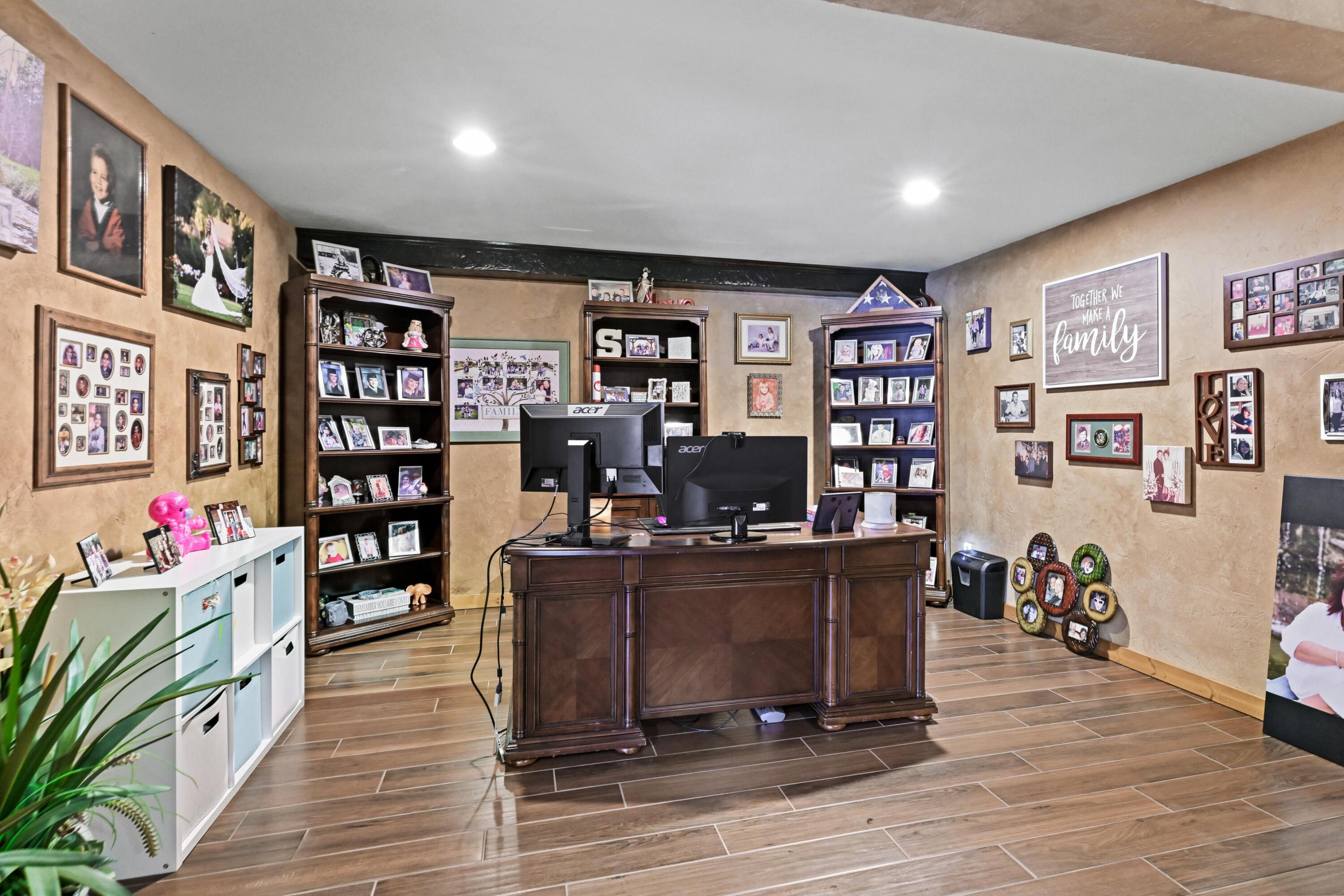 5576 Danson Lane Property Photo 33