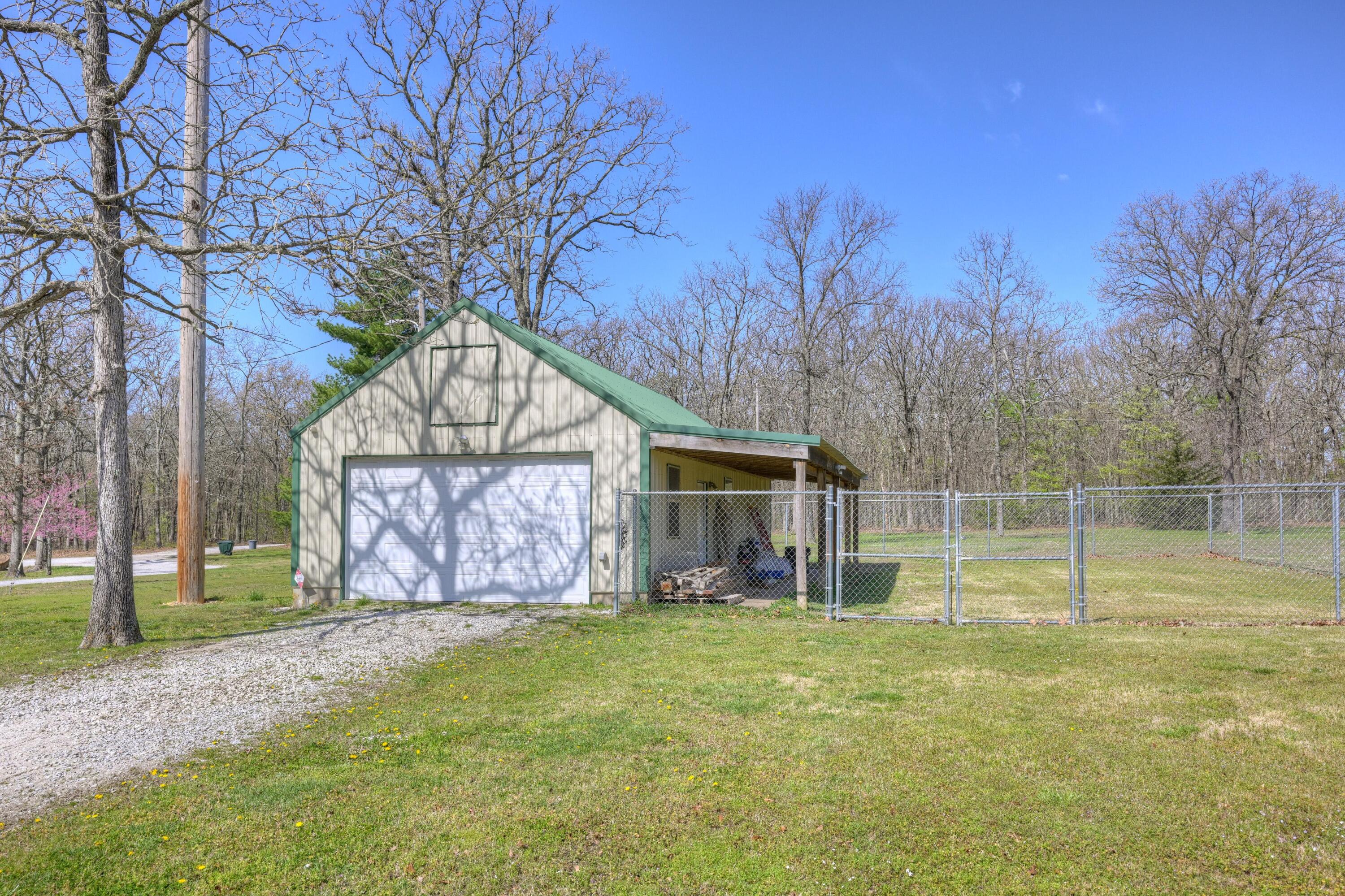 5576 Danson Lane Property Photo 58