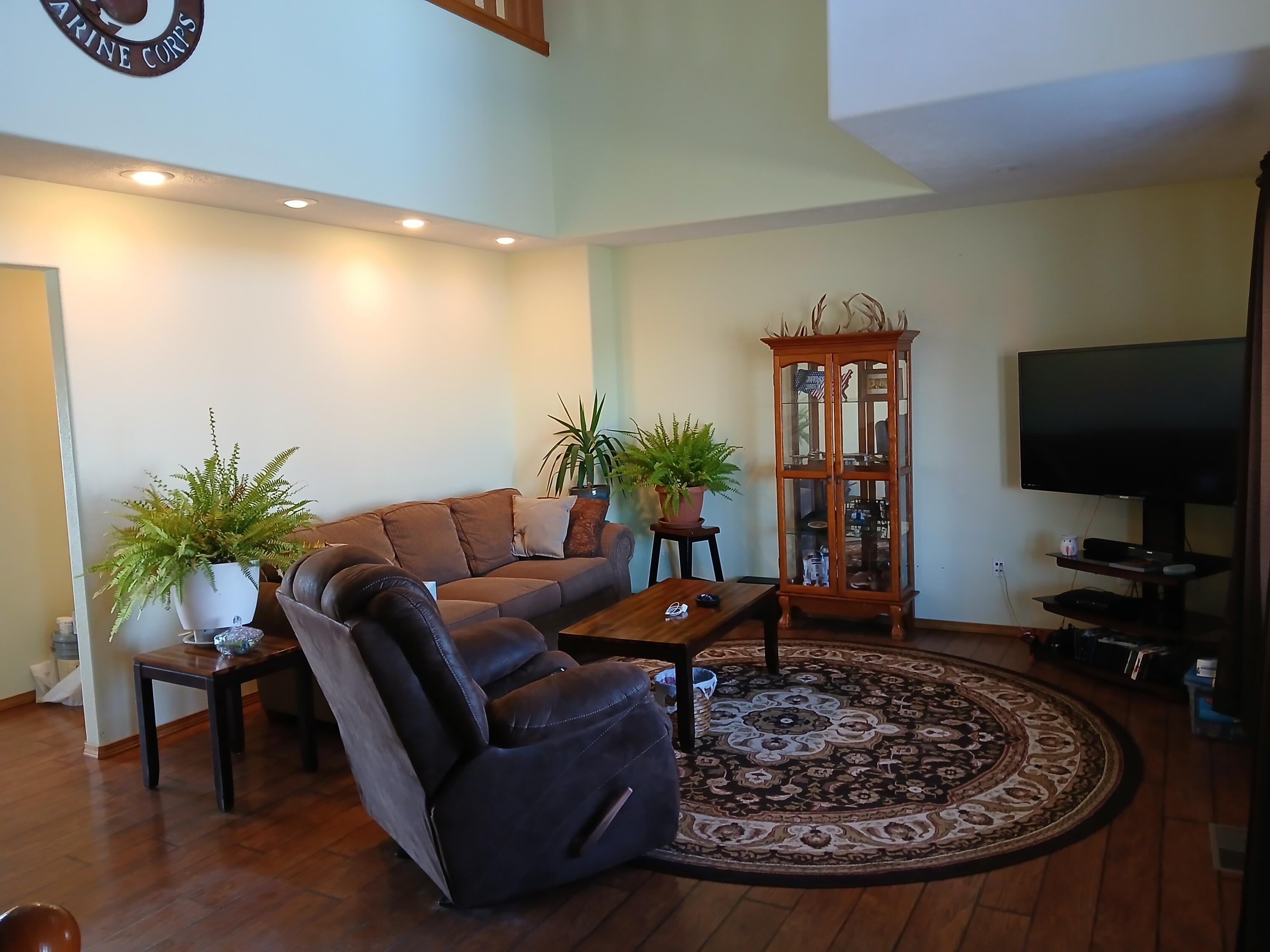 251 Sixty Six Drive Property Photo 19