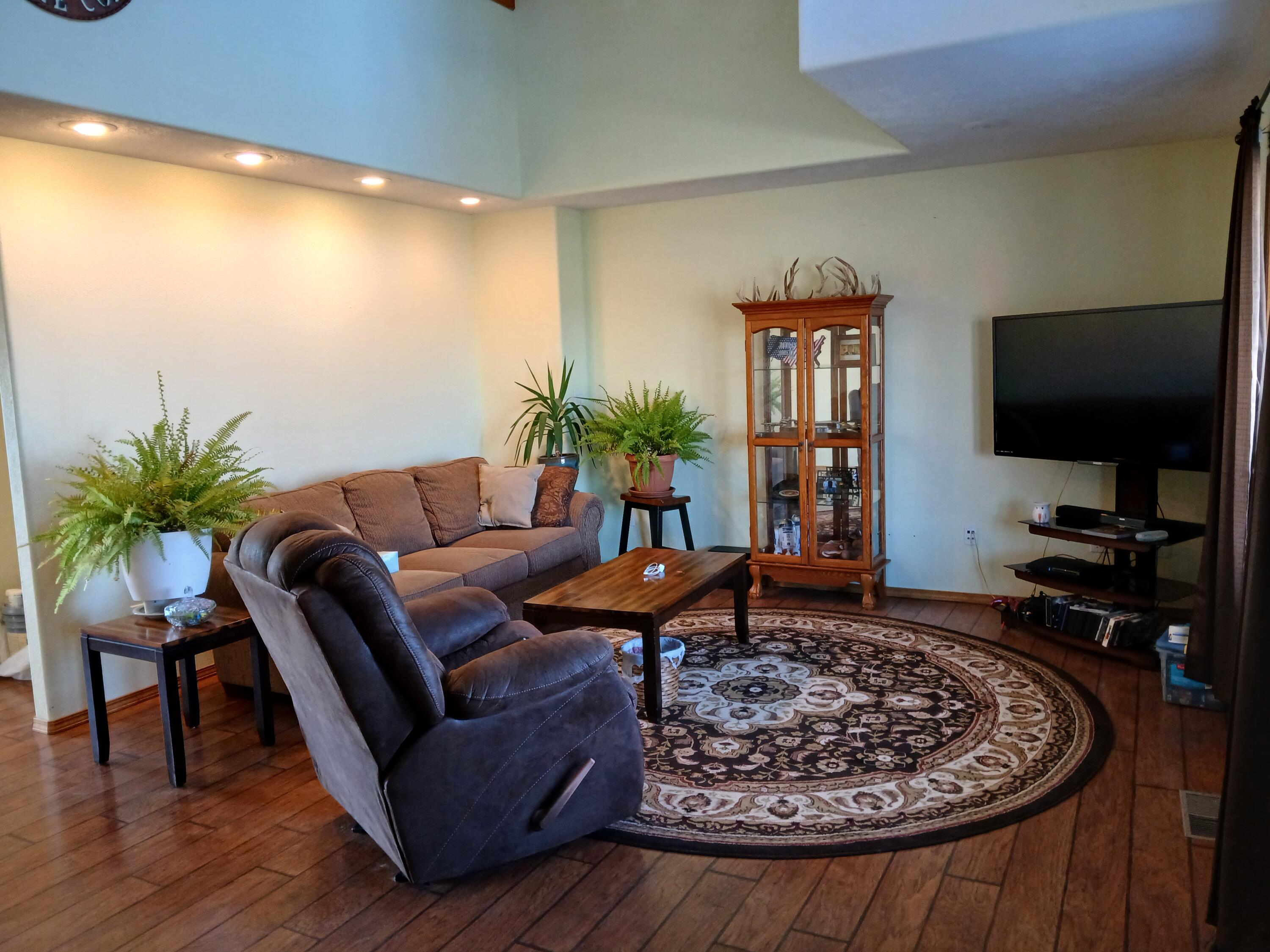 251 Sixty Six Drive Property Photo 20