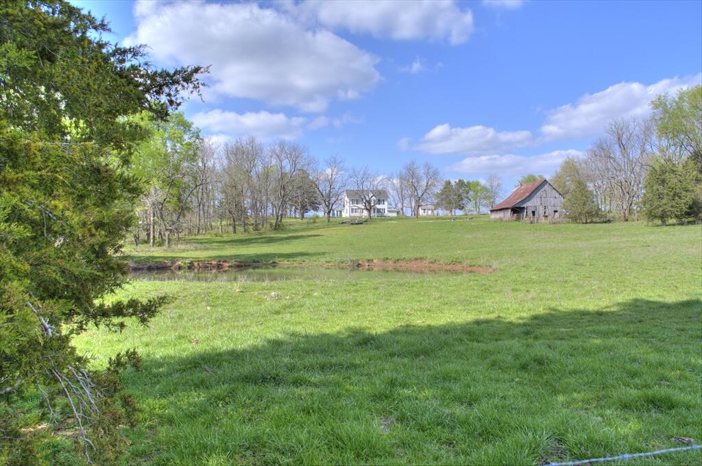 11830 North Farm Road 23 Property Photo 5