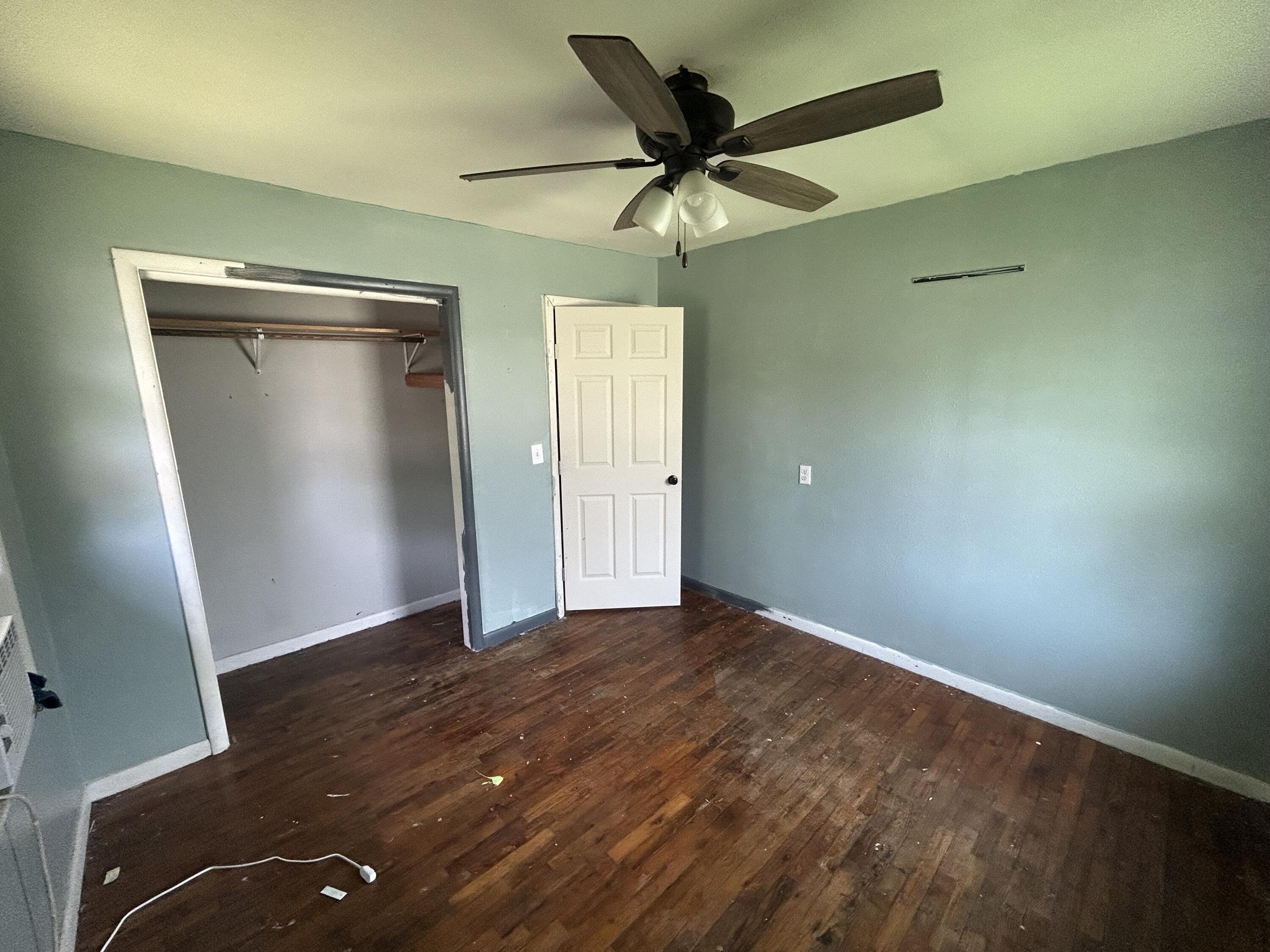 506 East Benton Avenue Property Photo 8