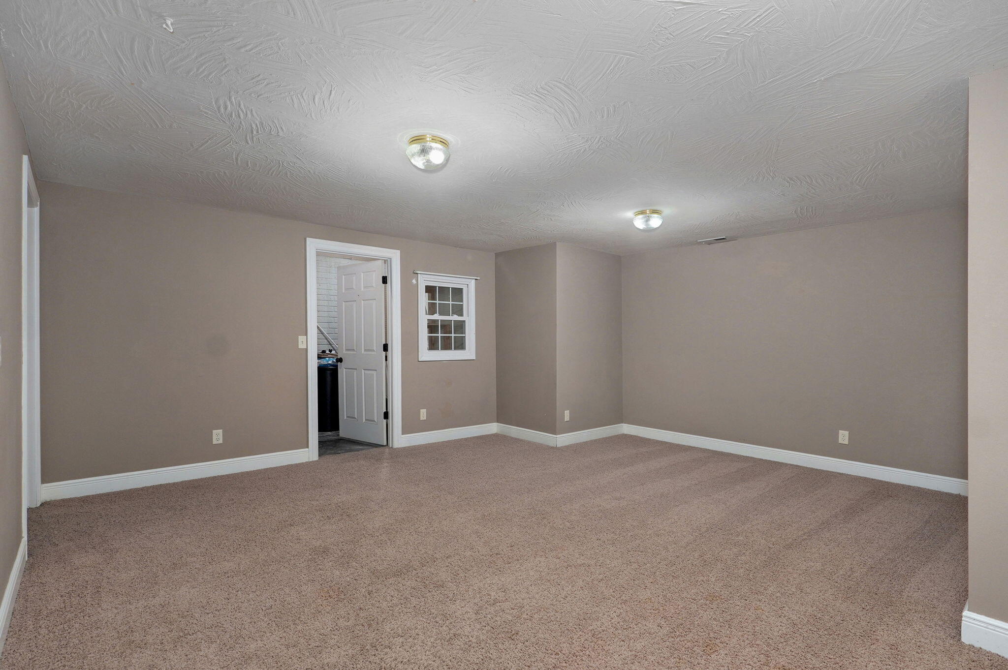 2712 West Executive Circle Property Photo 36