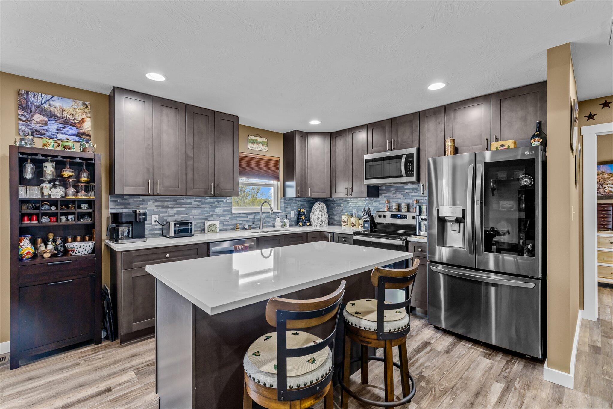 409 North Cardinal Lane Property Photo 8