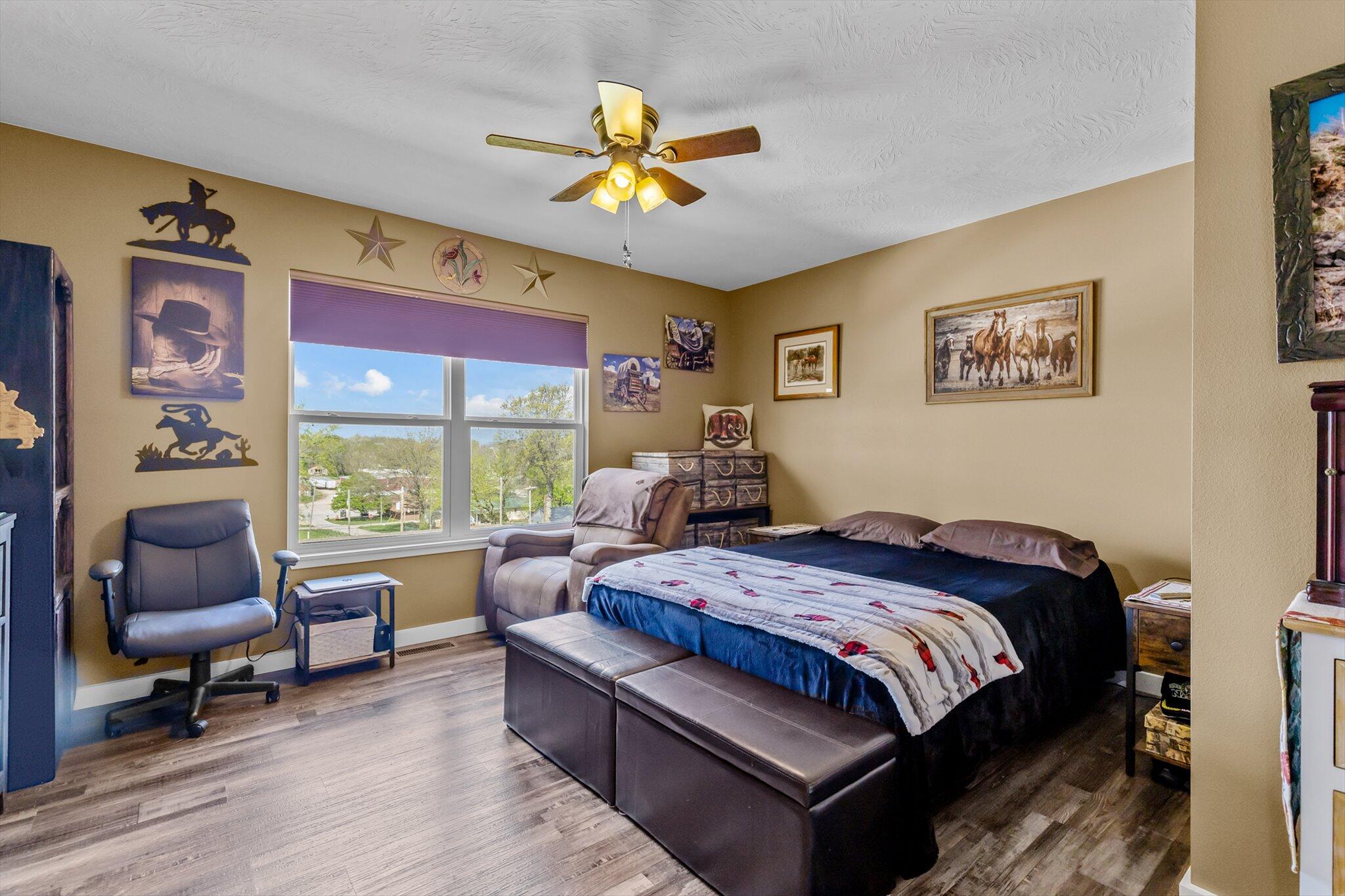 409 North Cardinal Lane Property Photo 13