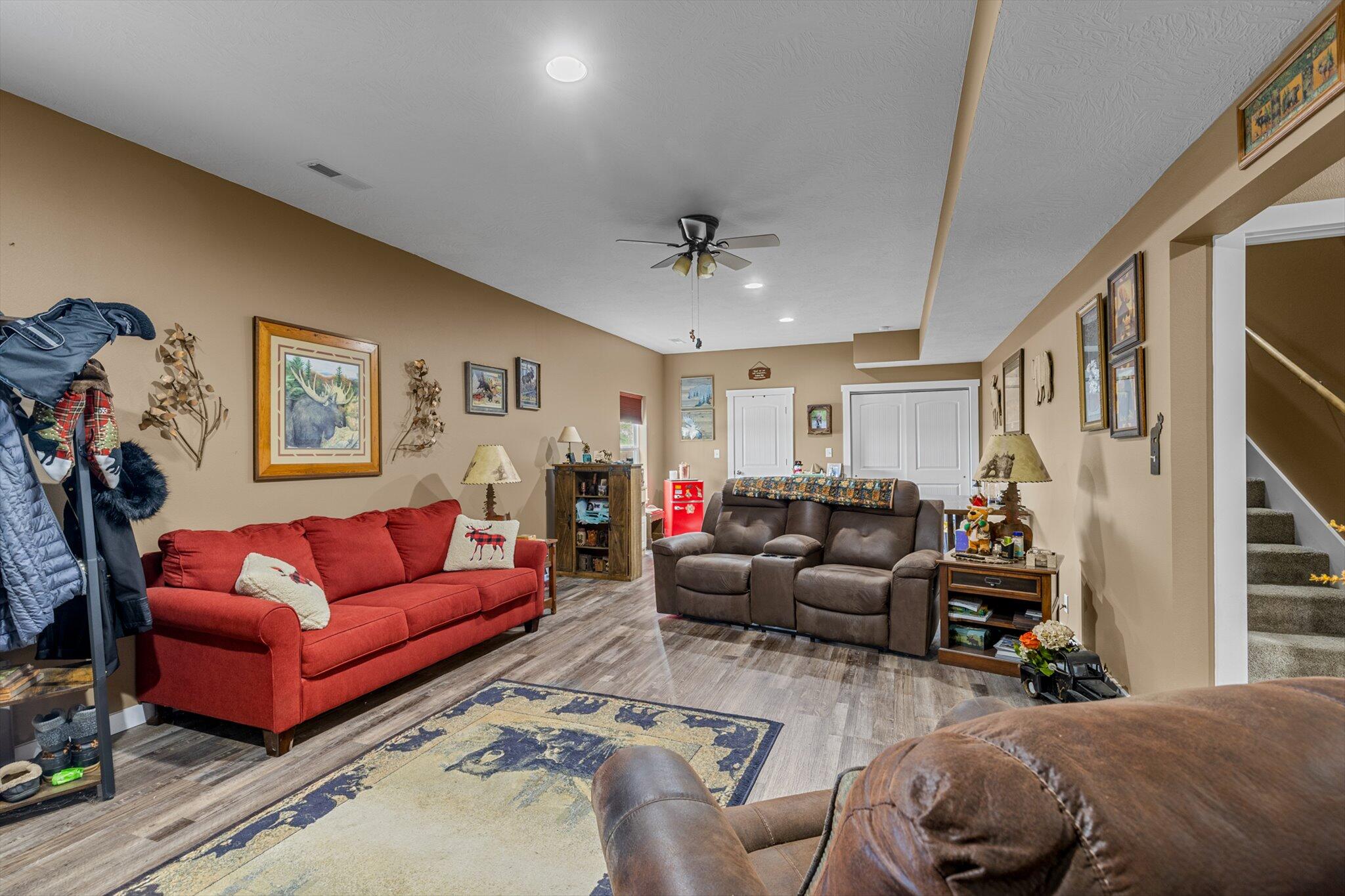 409 North Cardinal Lane Property Photo 20