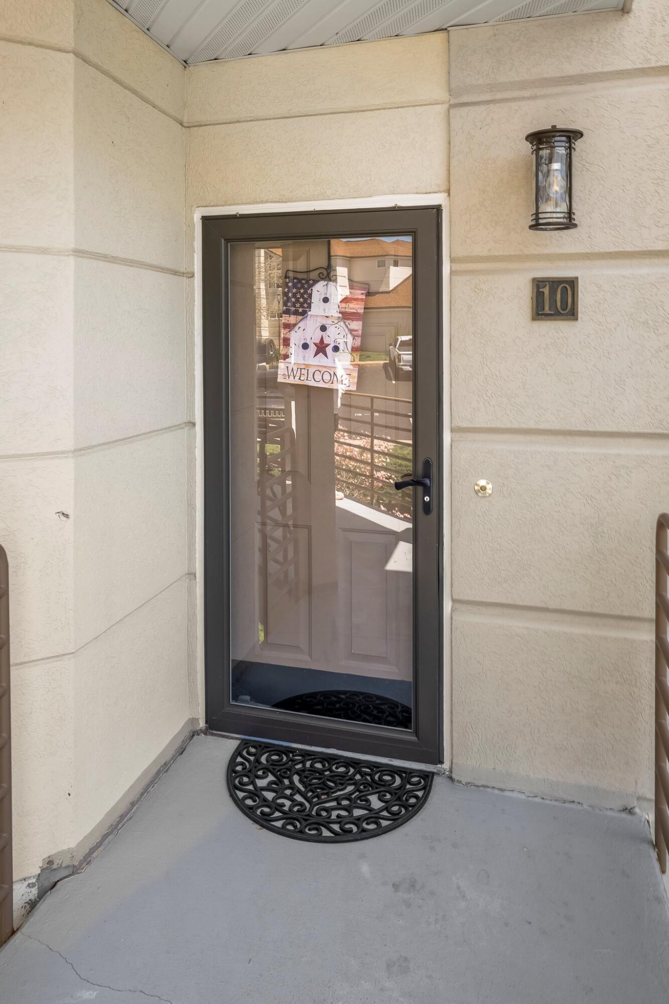 120 Oxford Court Property Photo 3