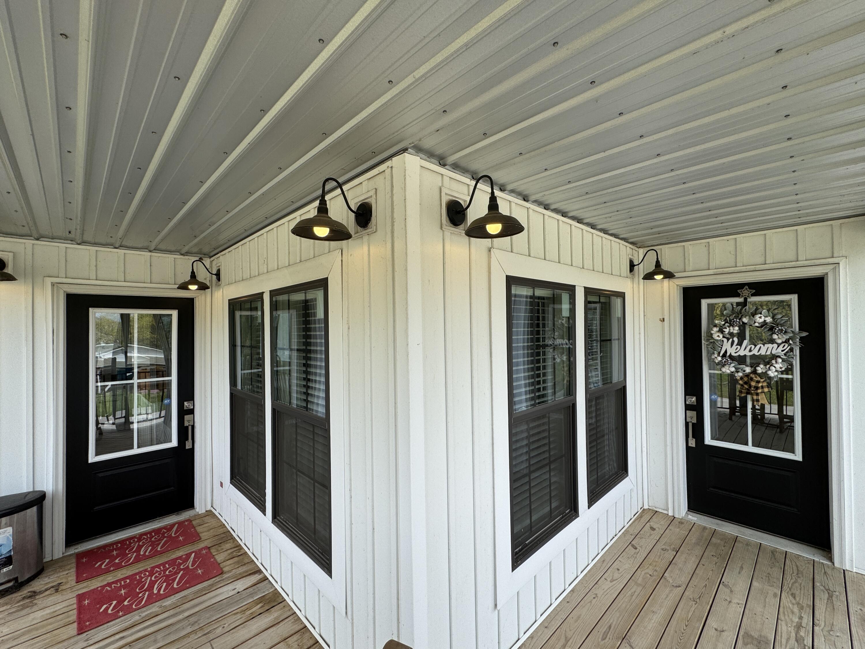 110 East Elm Street Property Photo 3