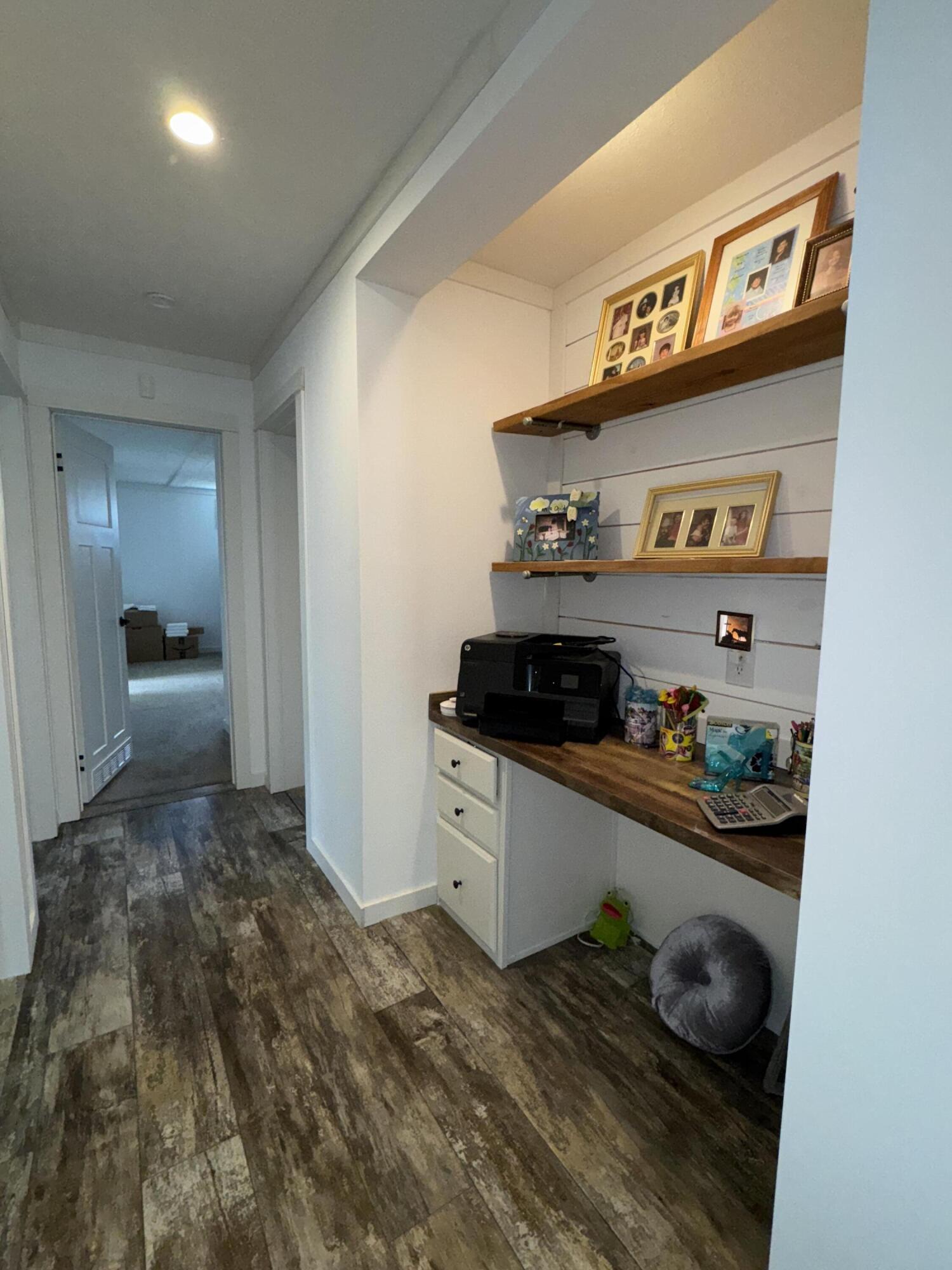 110 East Elm Street Property Photo 16