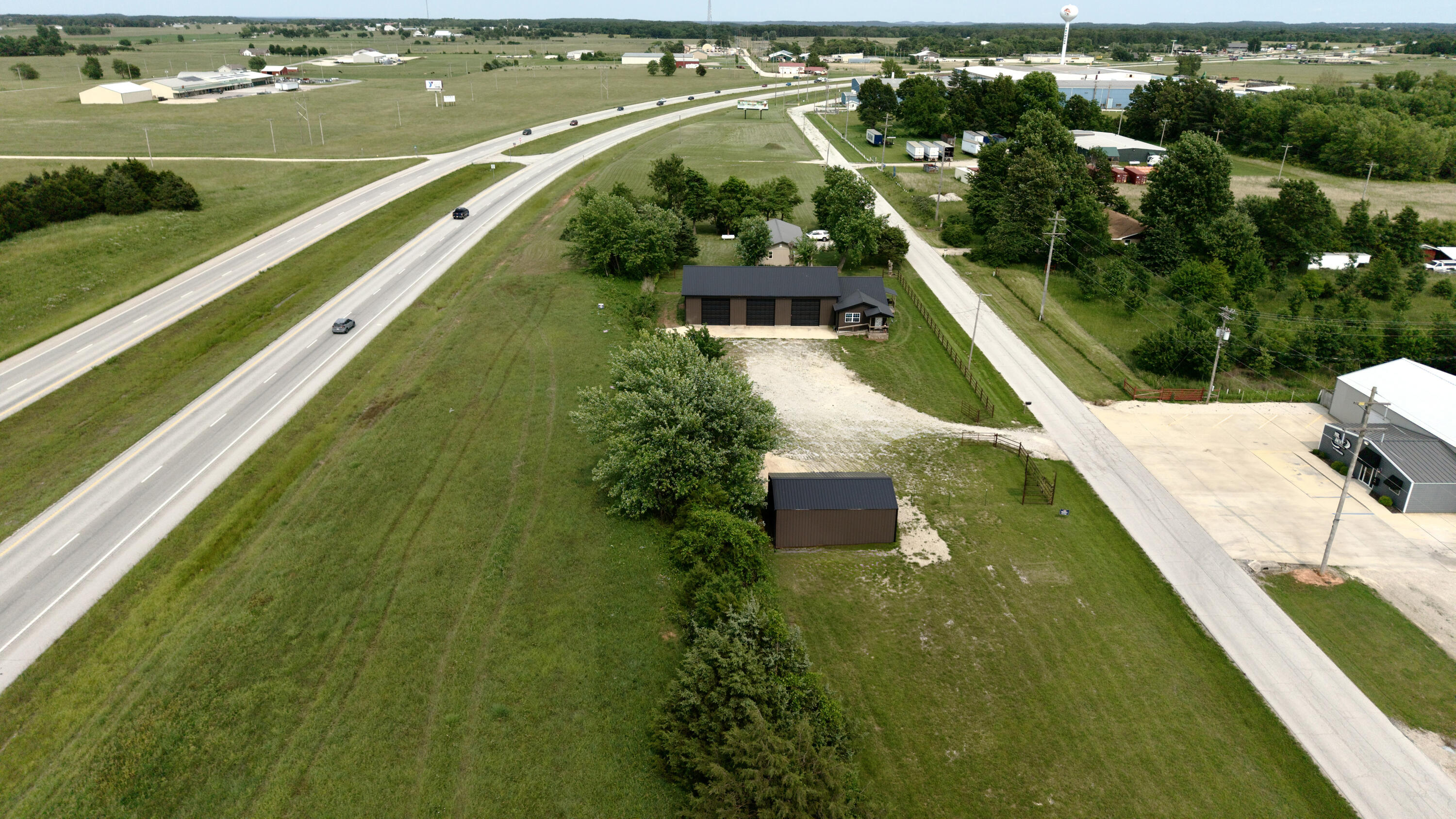 203 East Steel Street Property Photo 1