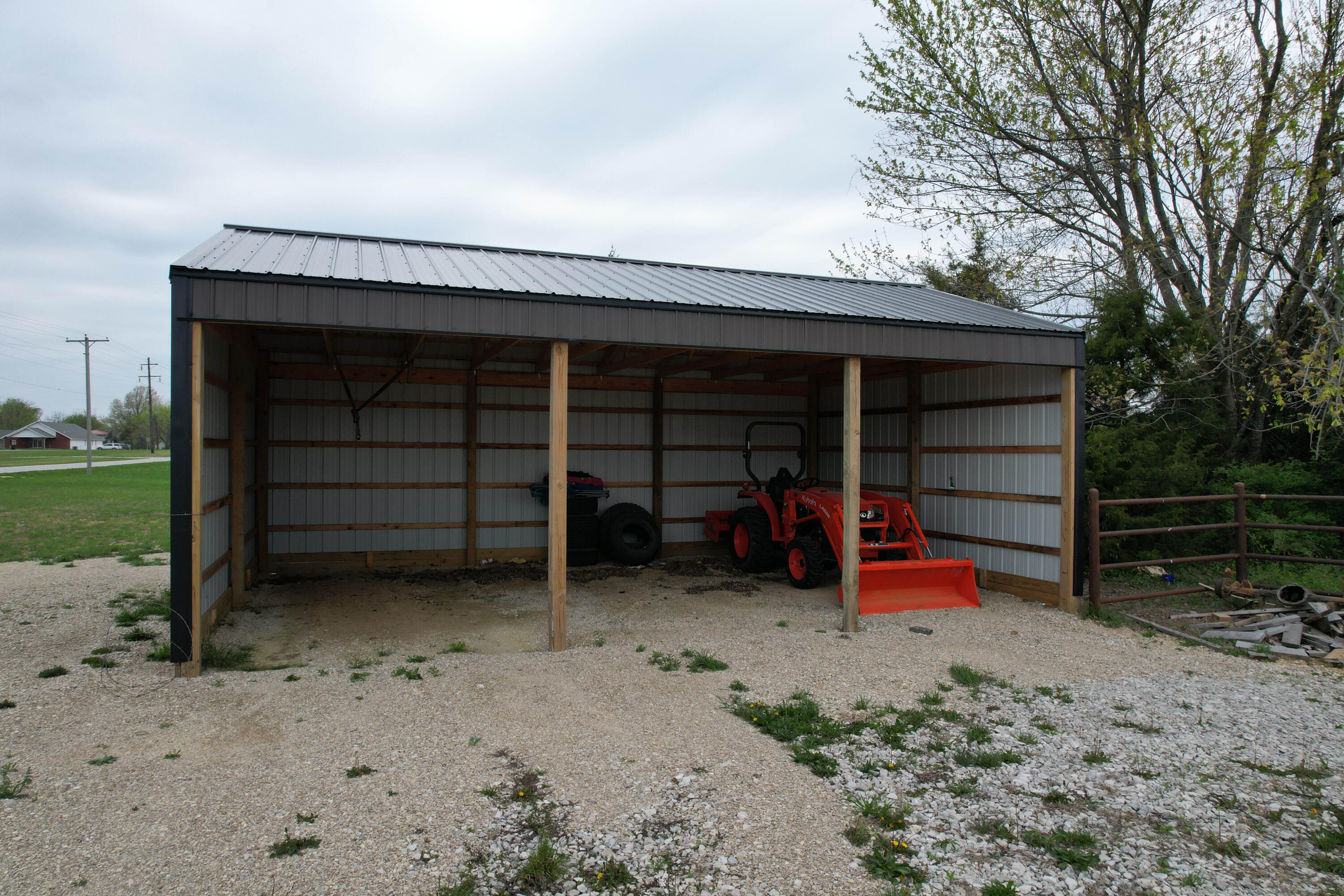 203 East Steel Street Property Photo 25