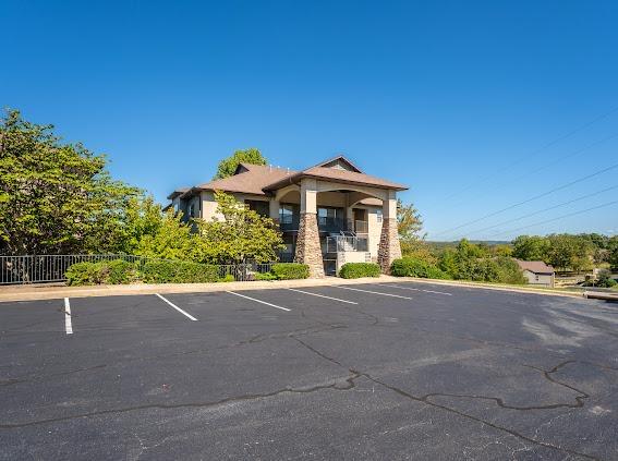 1037 Golf Drive Property Photo 2
