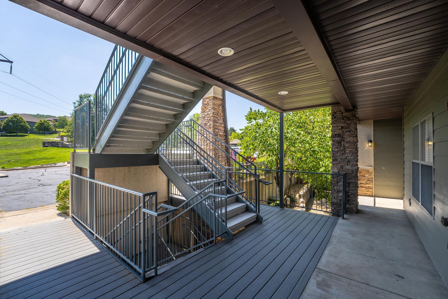 1031 Golf Drive Property Photo 3