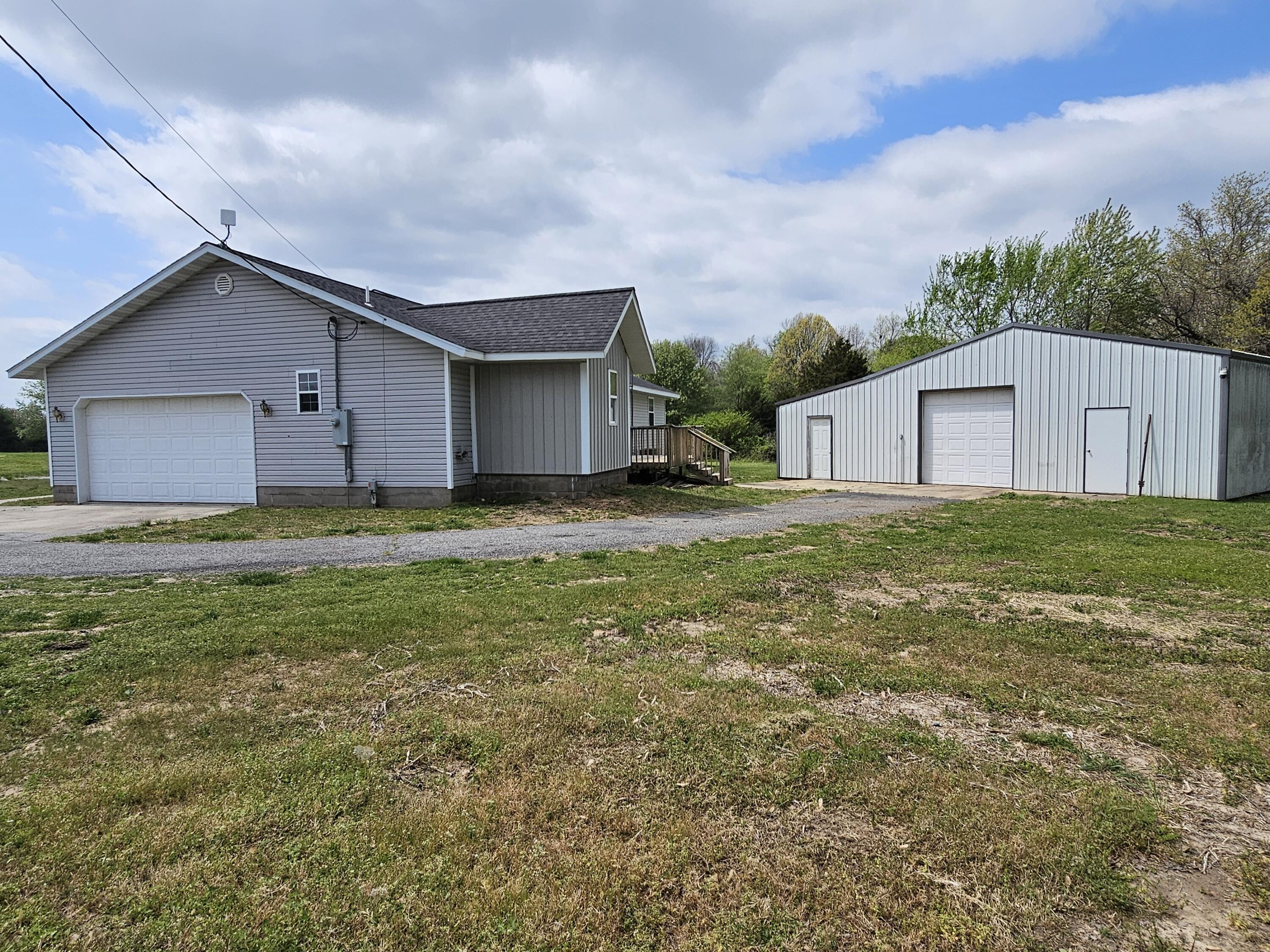 11976 Marcus Lane Property Photo 4