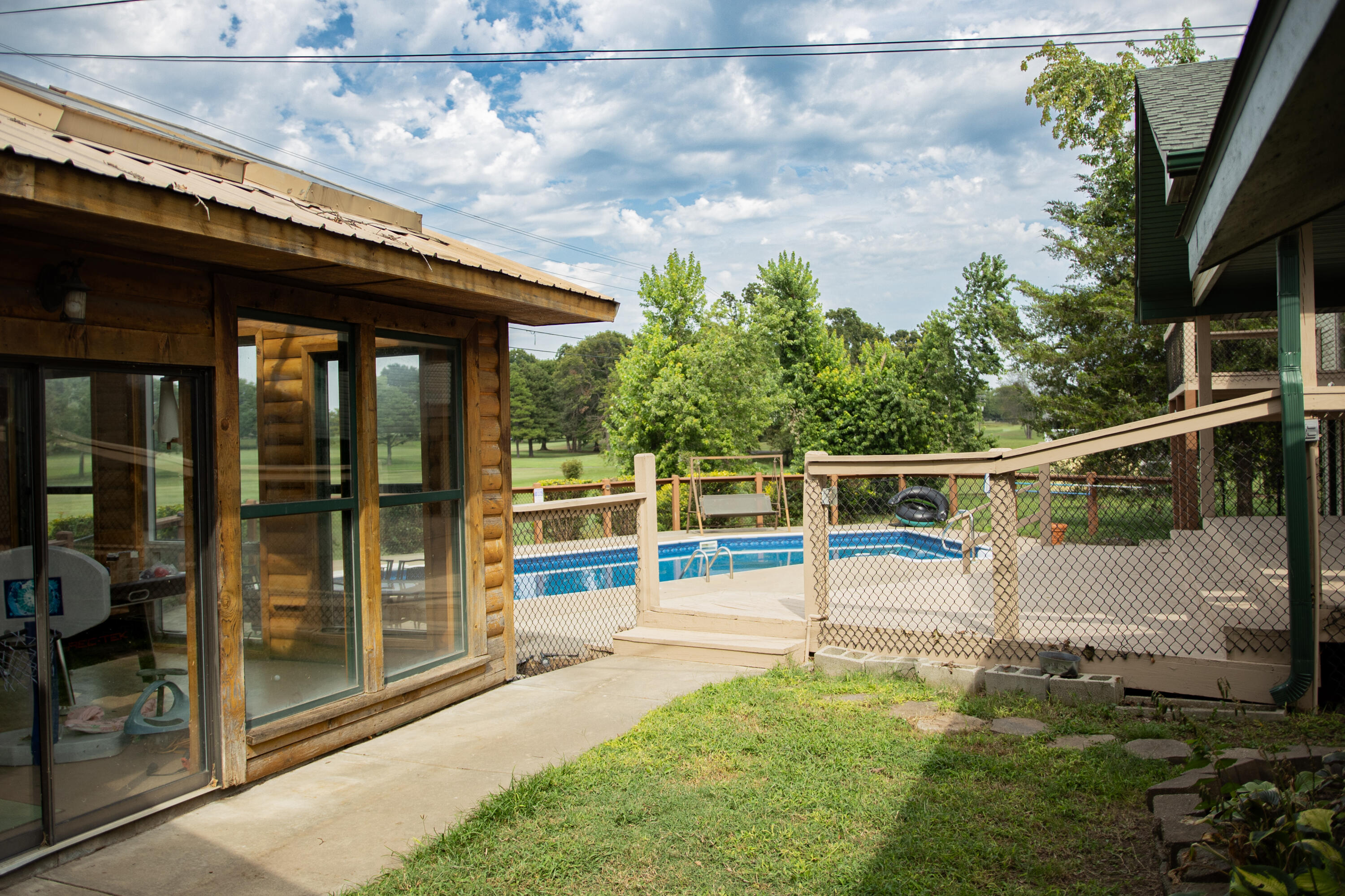 12655 Farm Road 2205 Circle Property Photo 3