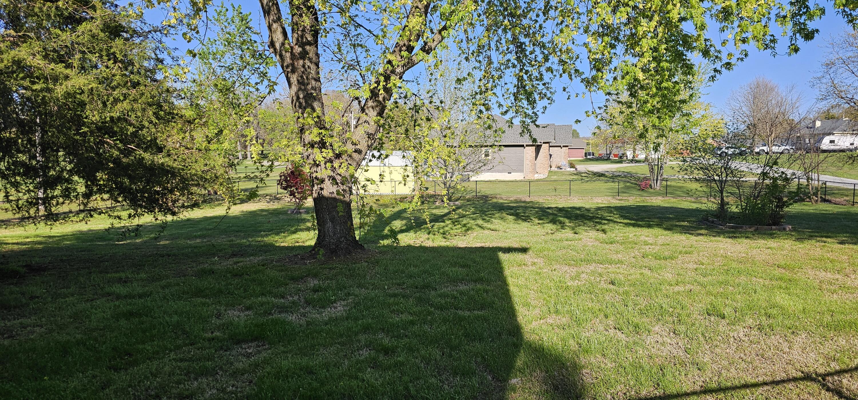 12655 Farm Road 2205 Circle Property Photo 15