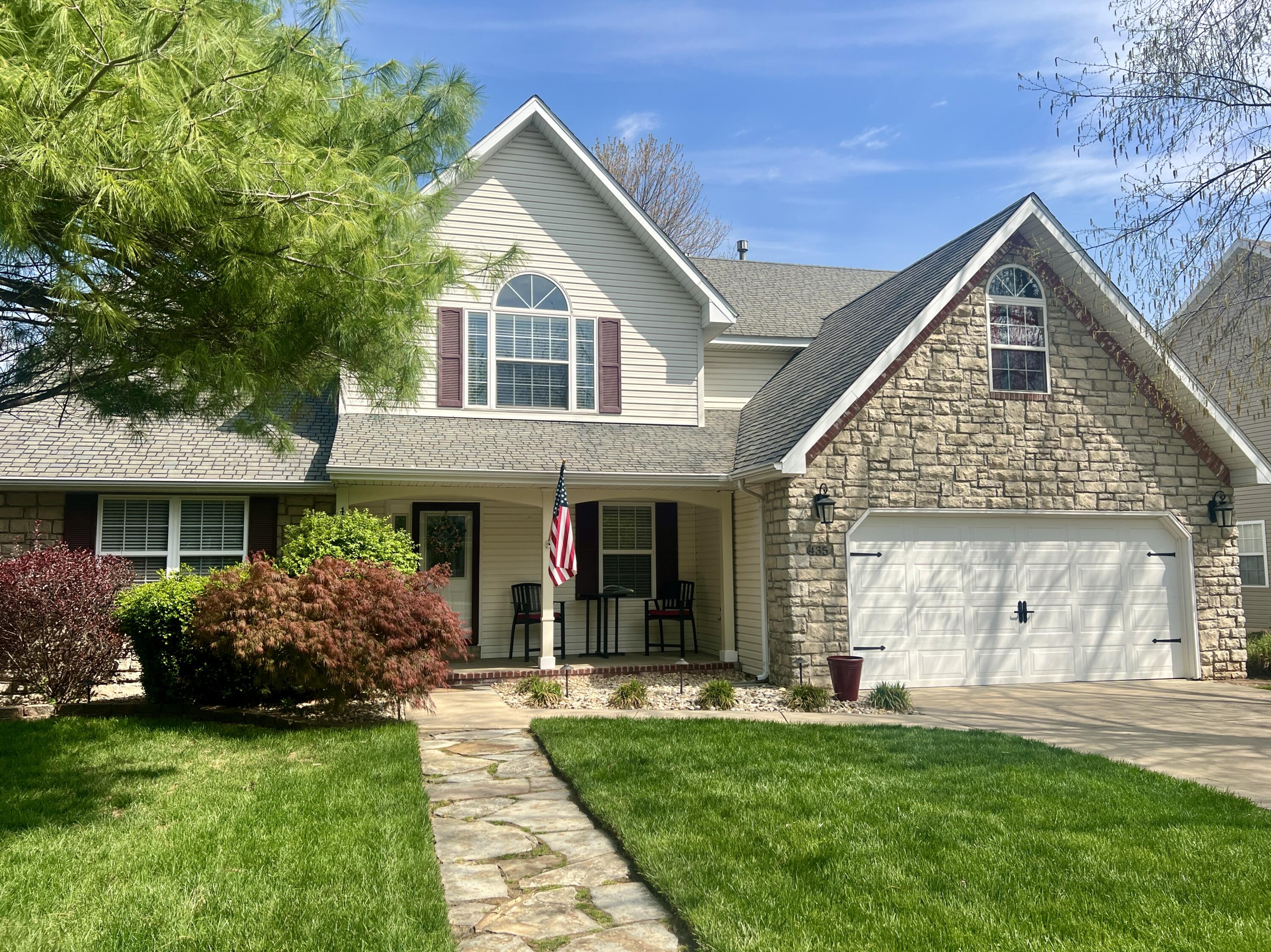 435 East Hadley Street Property Photo 2