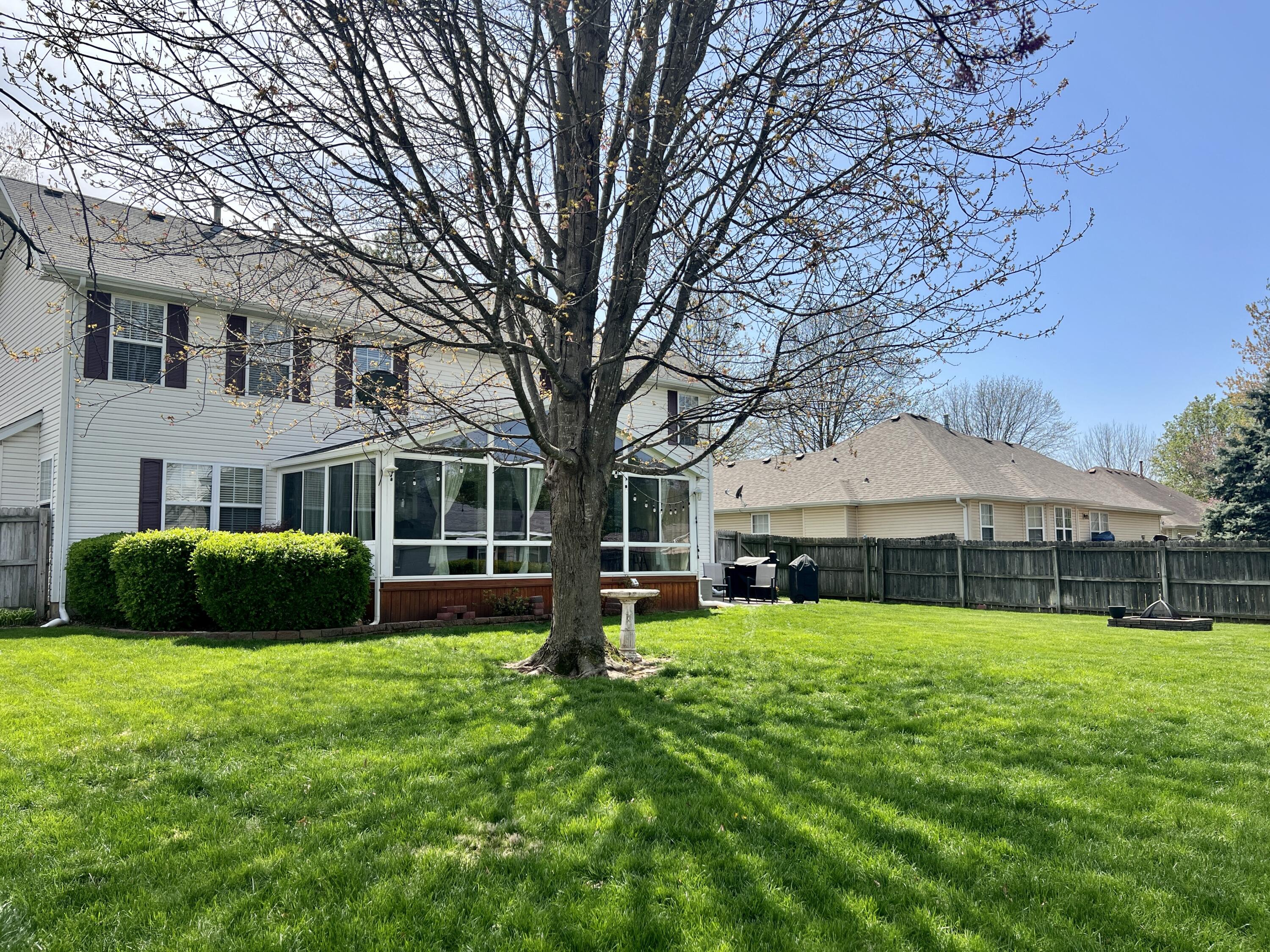 435 East Hadley Street Property Photo 3