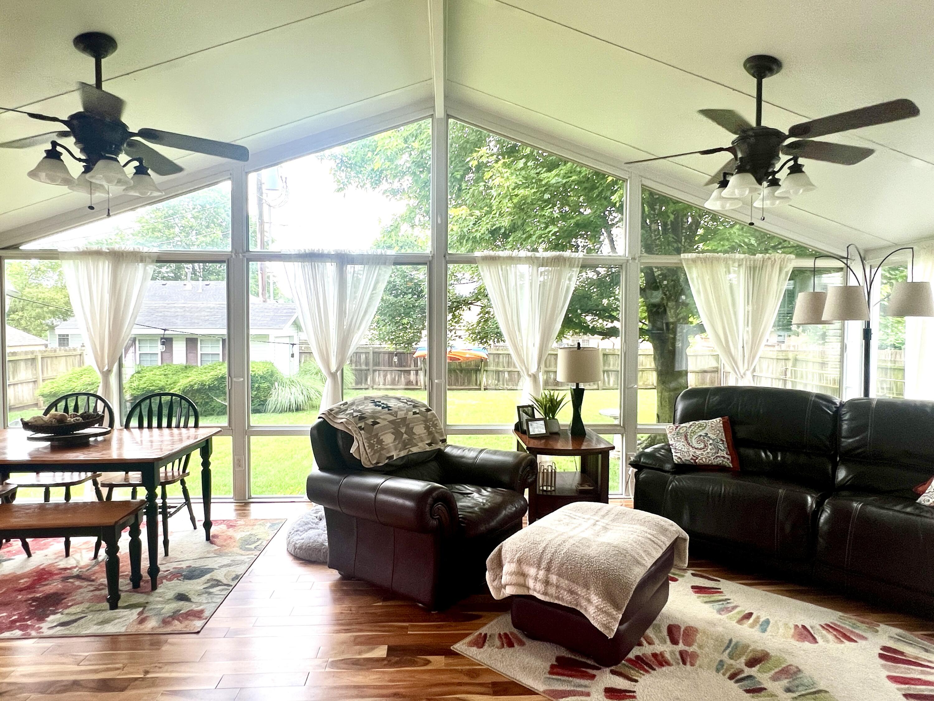 435 East Hadley Street Property Photo 14