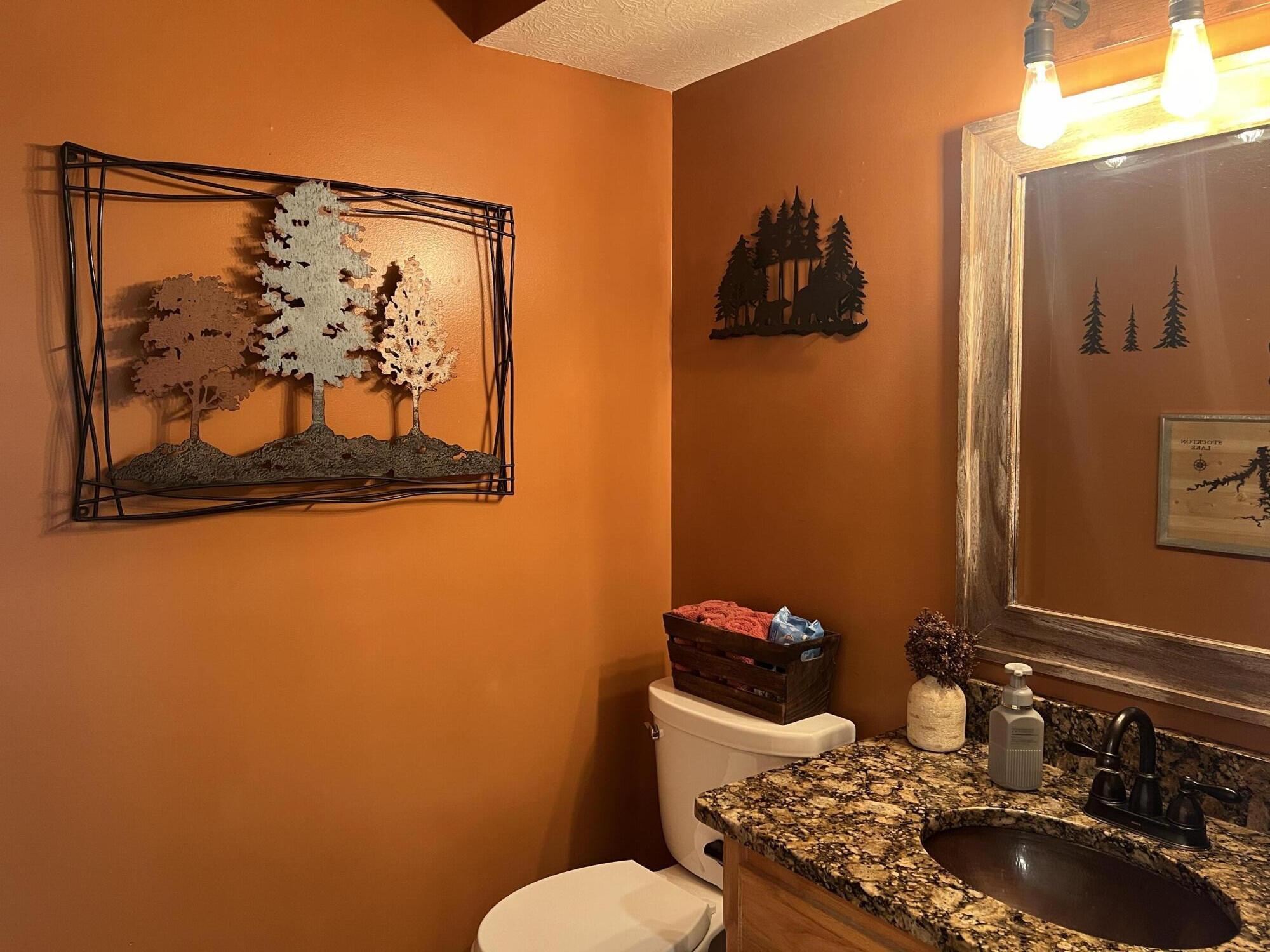 435 East Hadley Street Property Photo 20