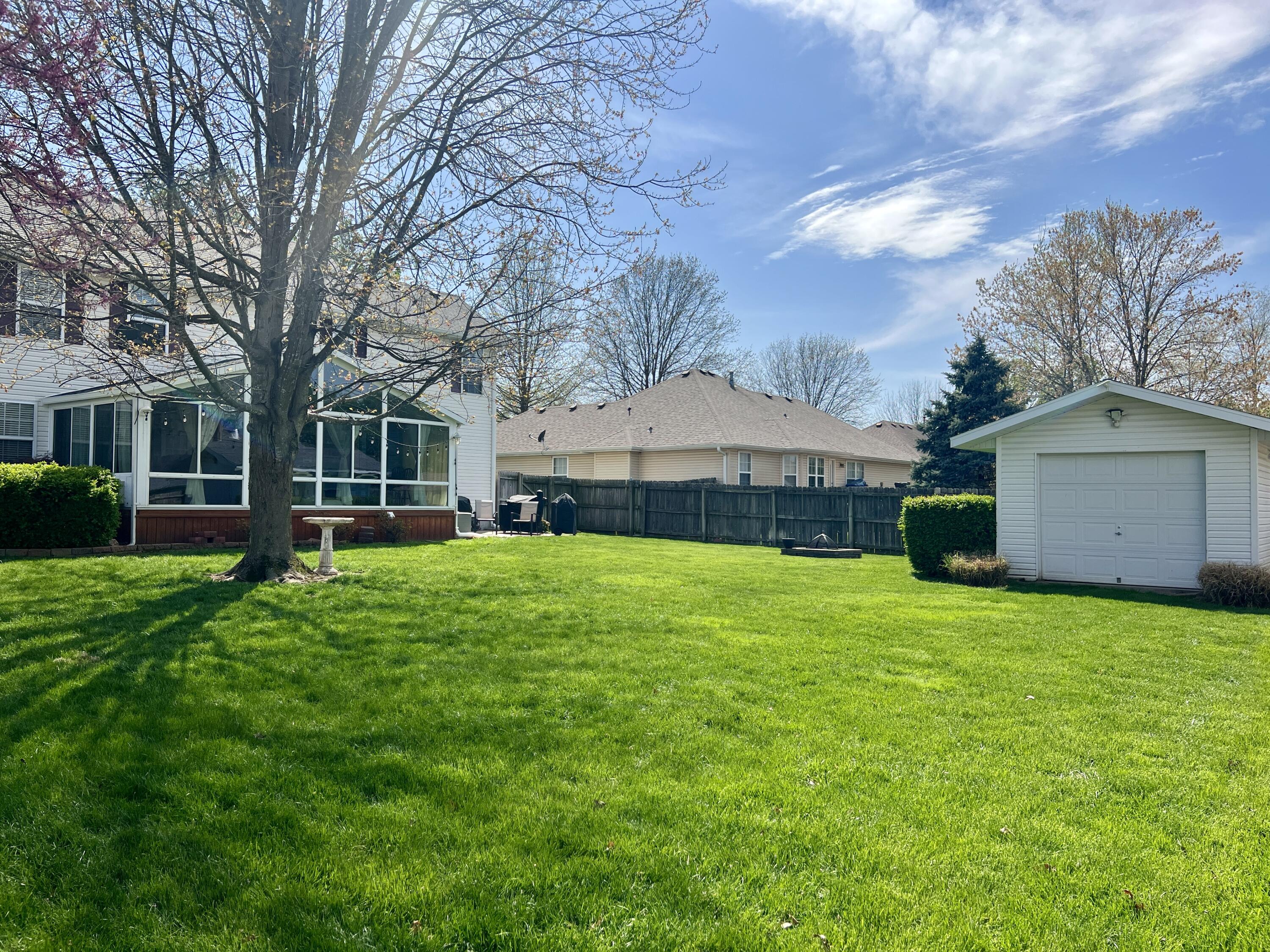 435 East Hadley Street Property Photo 55