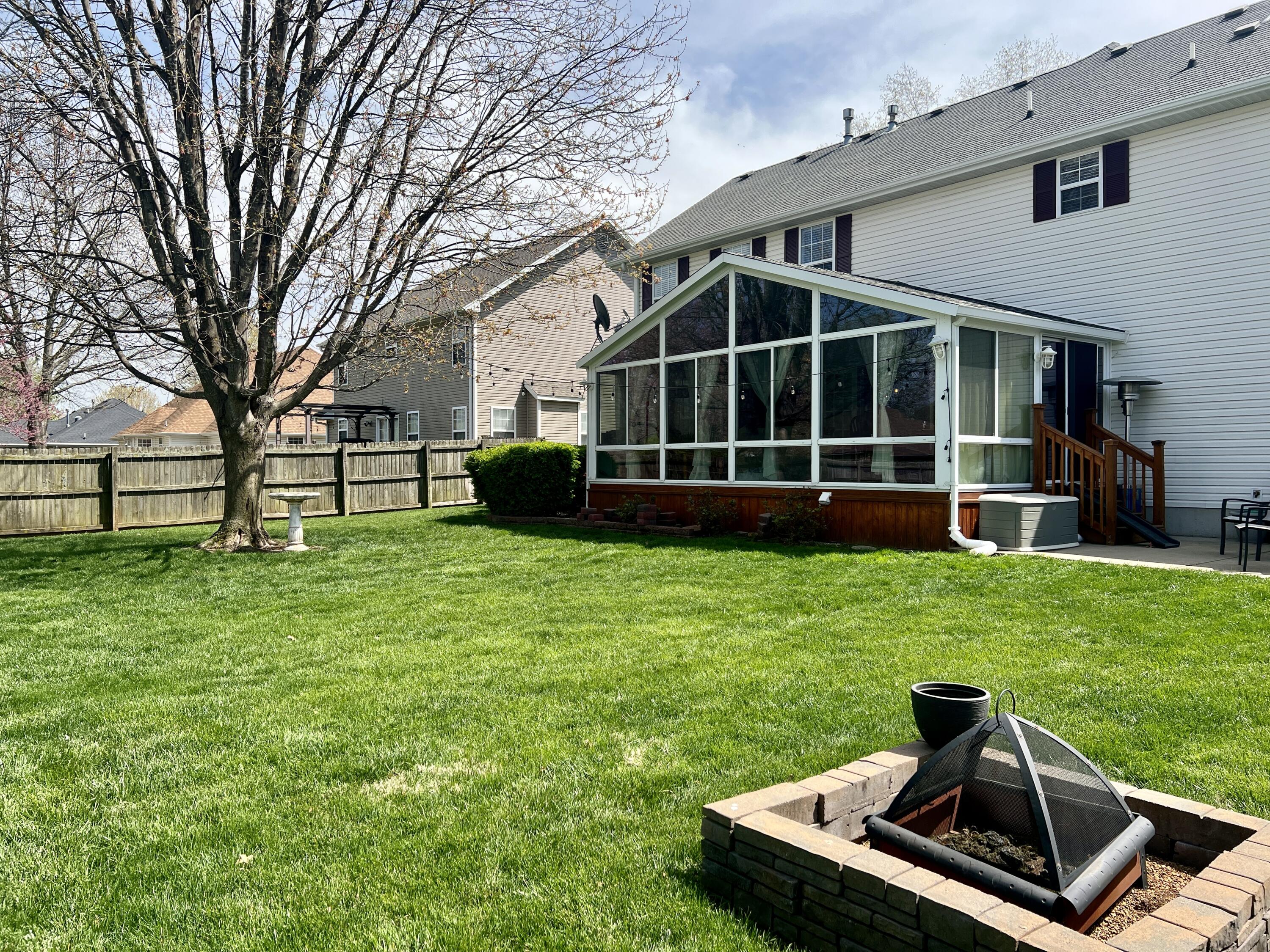 435 East Hadley Street Property Photo 57