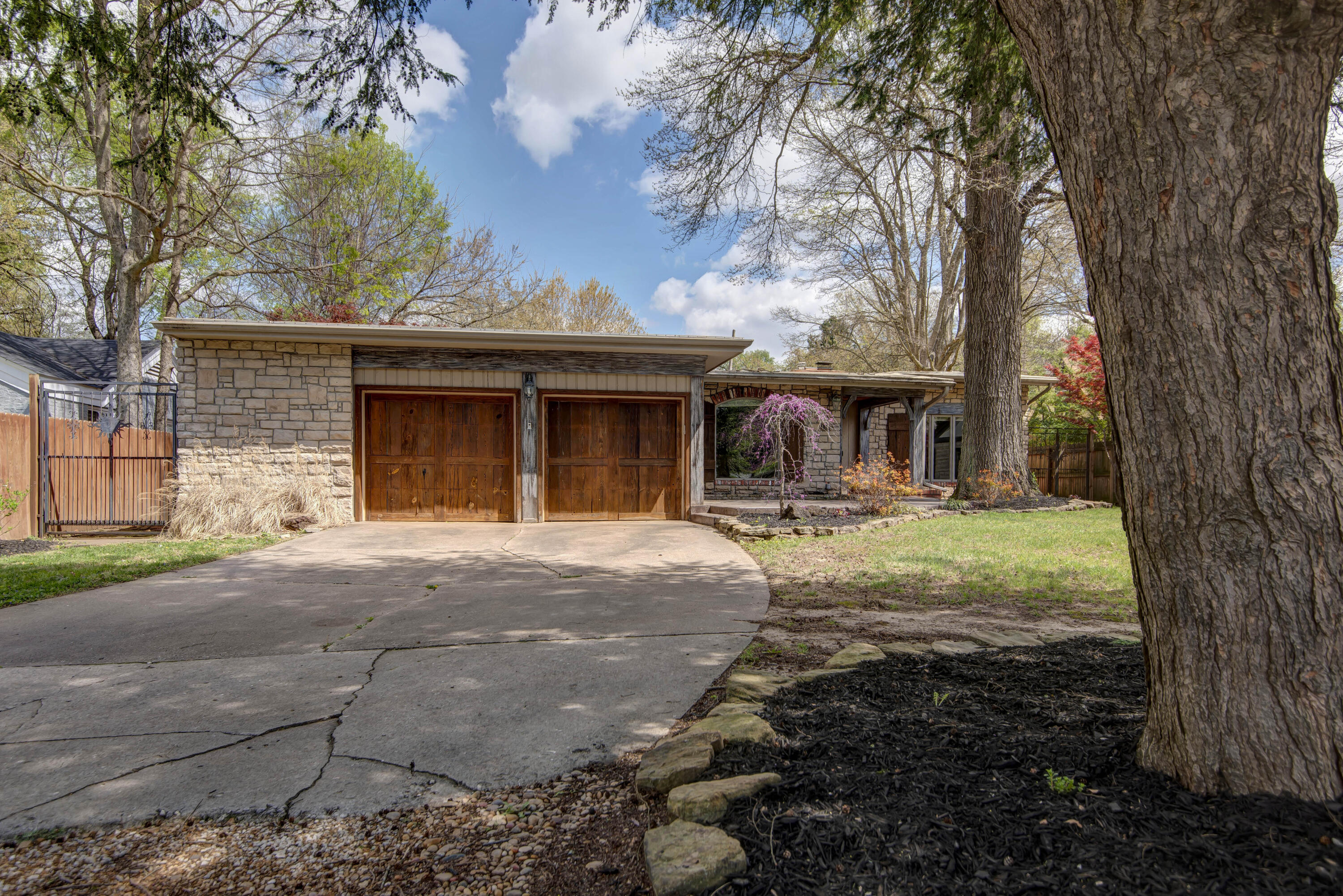 1166 South Holland Avenue Property Photo 1