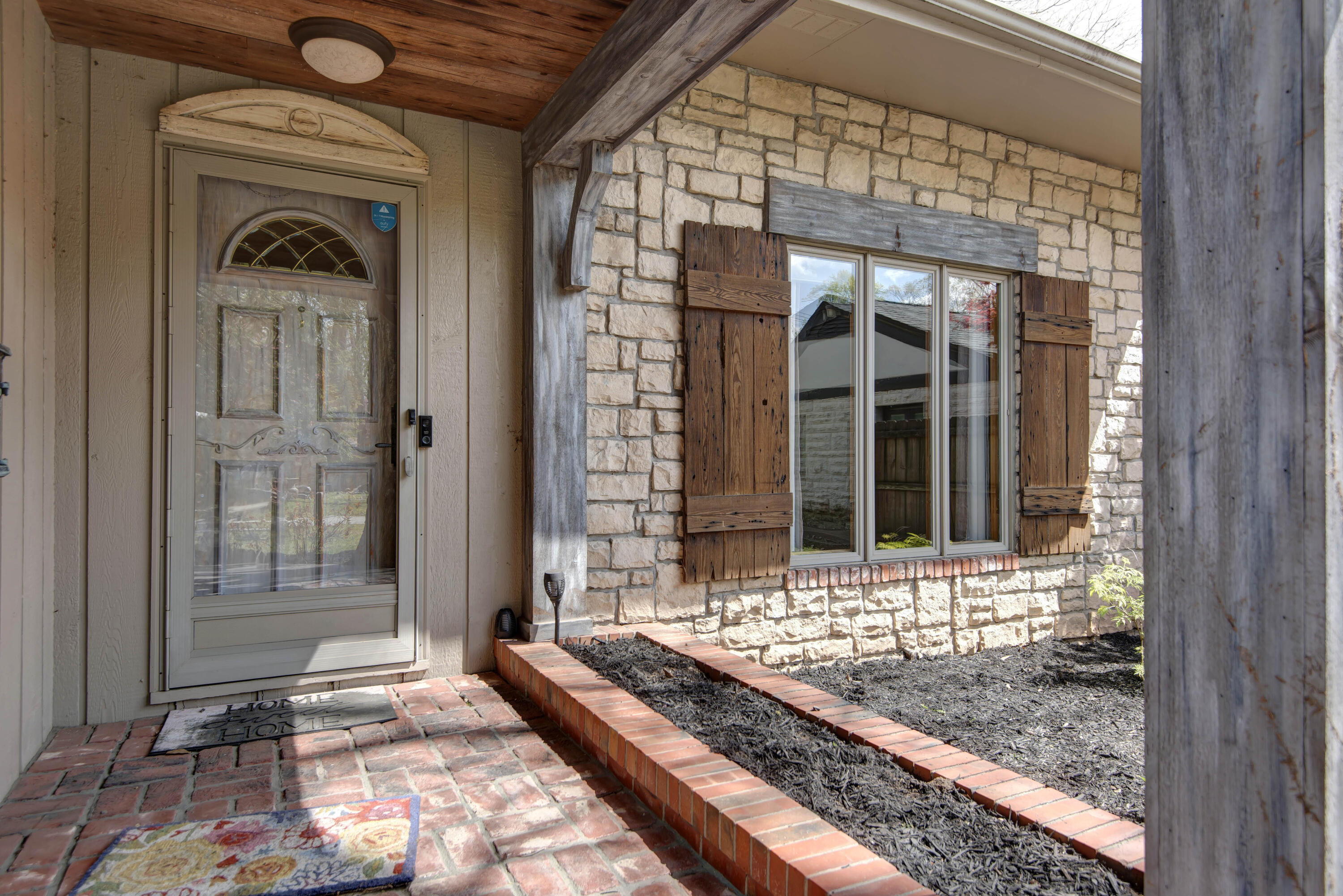 1166 South Holland Avenue Property Photo 3