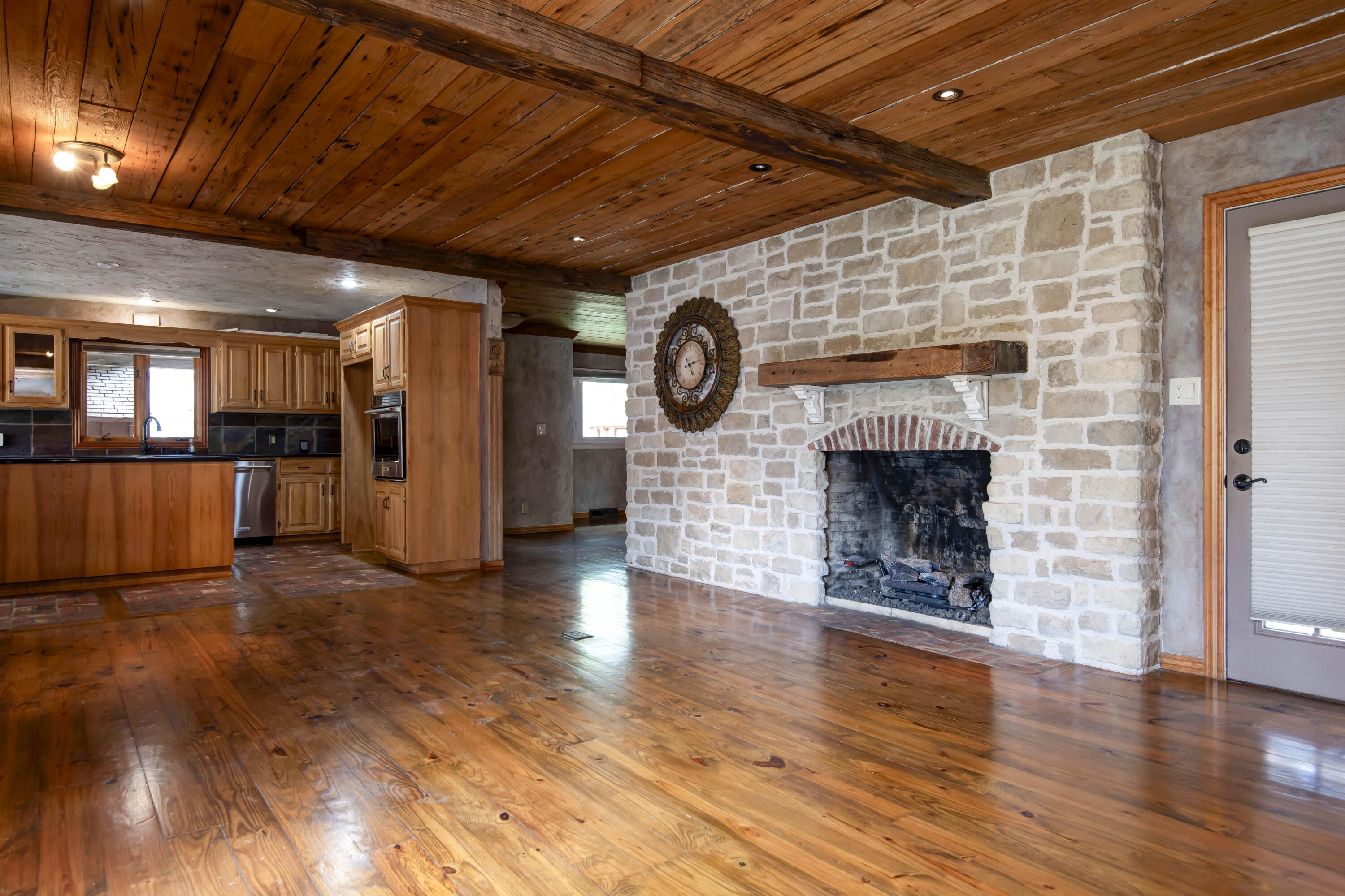 1166 South Holland Avenue Property Photo 7