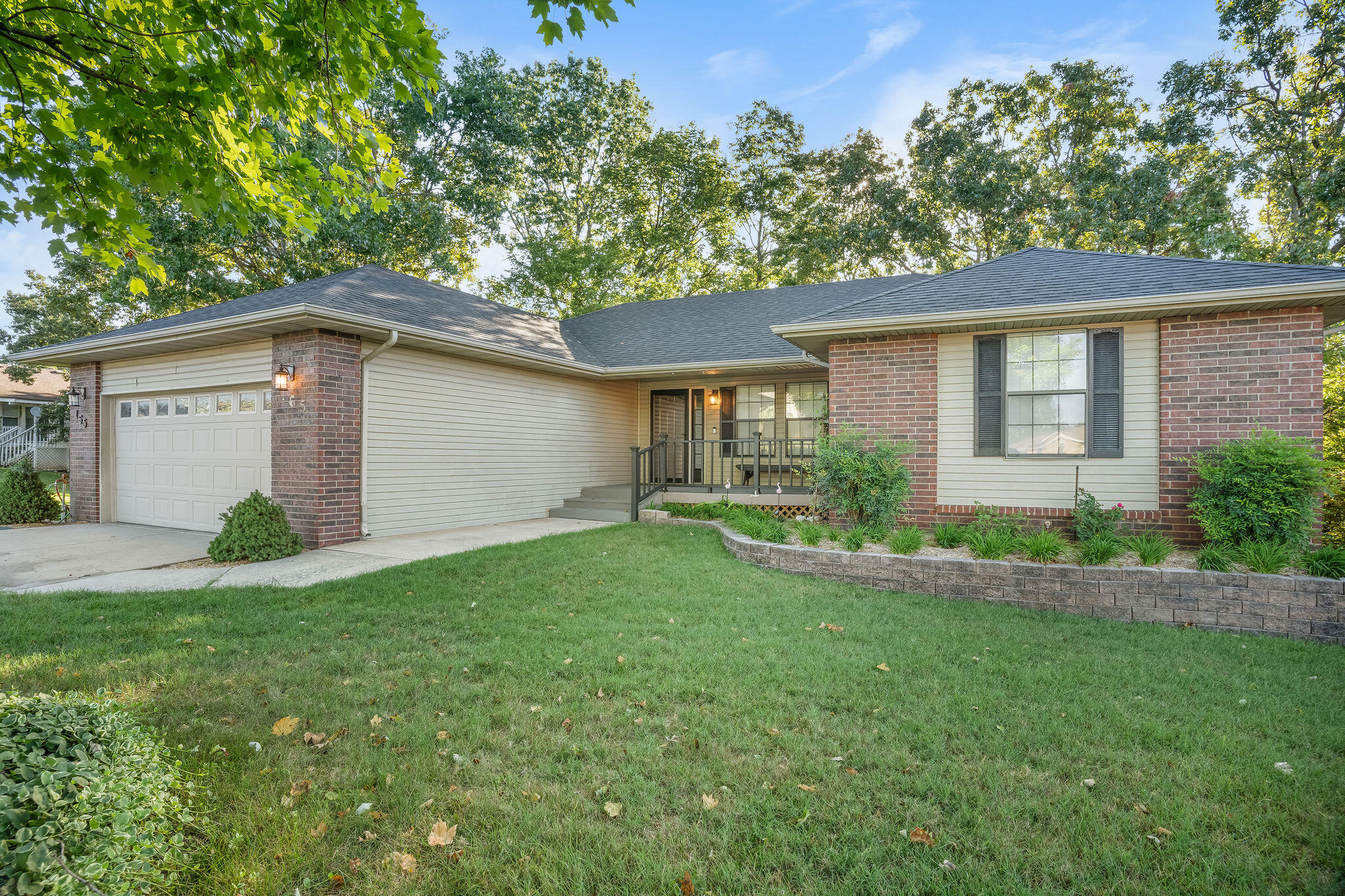 165 Meadow Ridge North Property Photo 2