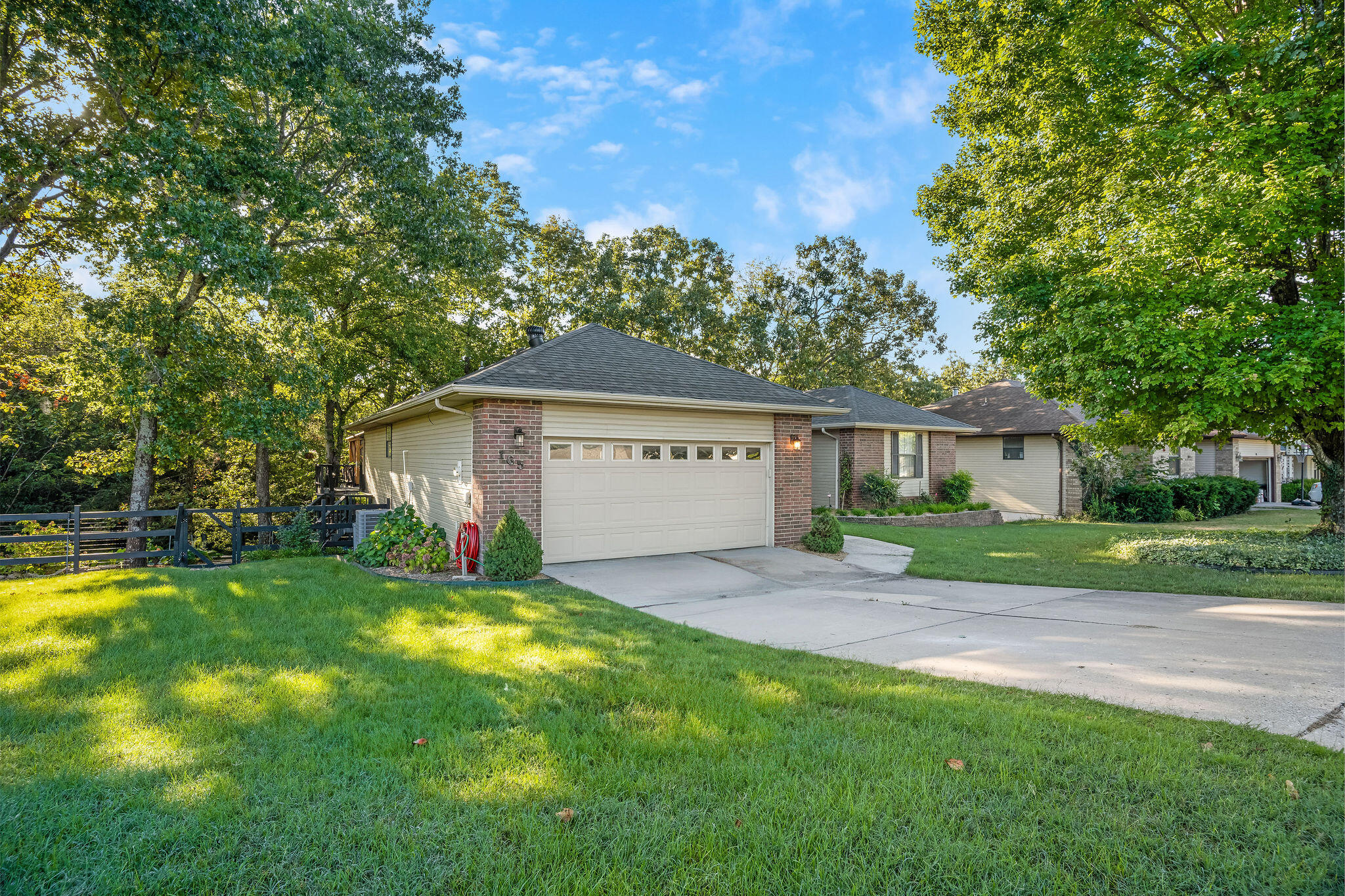 165 Meadow Ridge North Property Photo 3