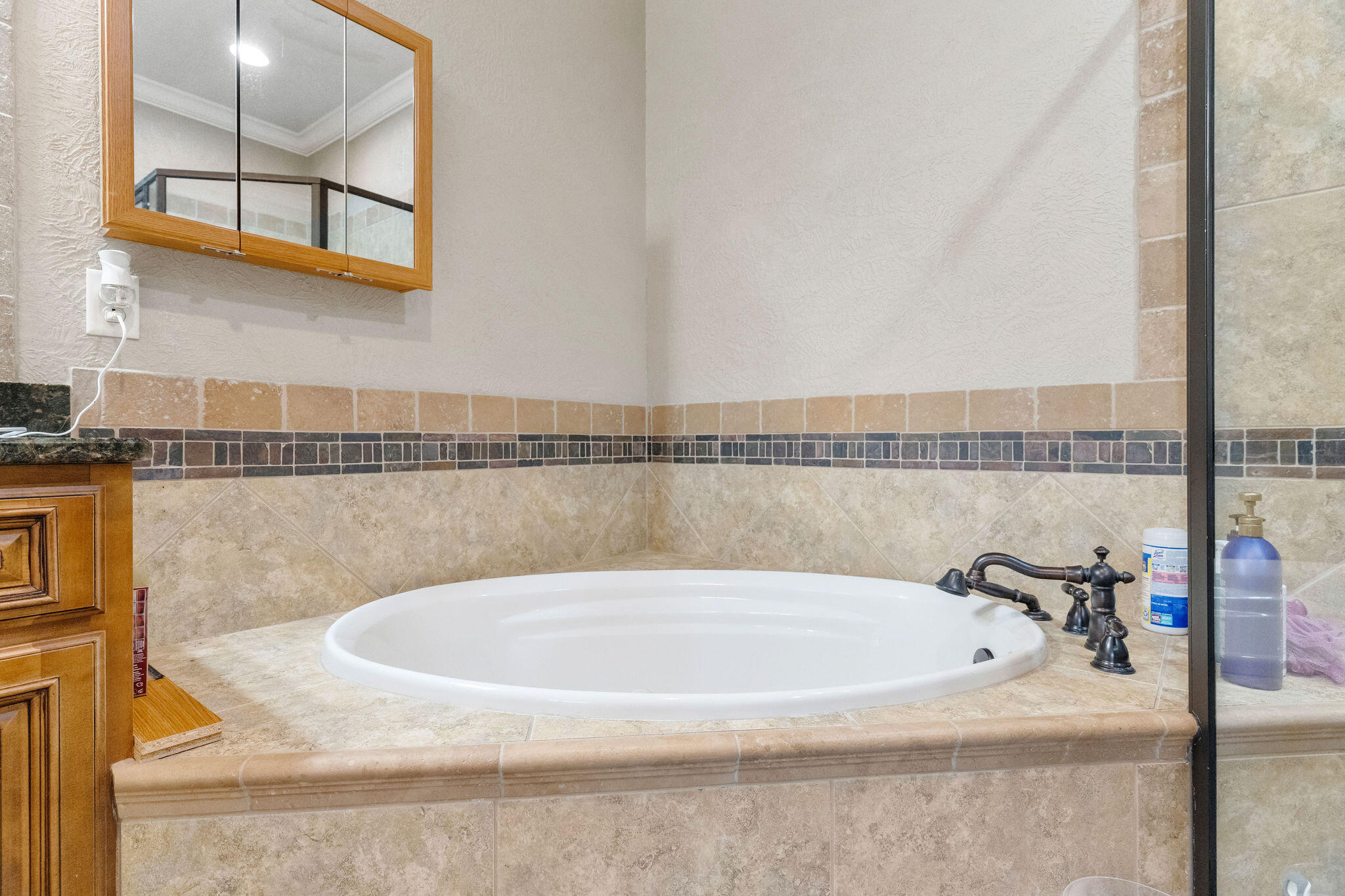 123 Royal Vista Drive Property Photo 28