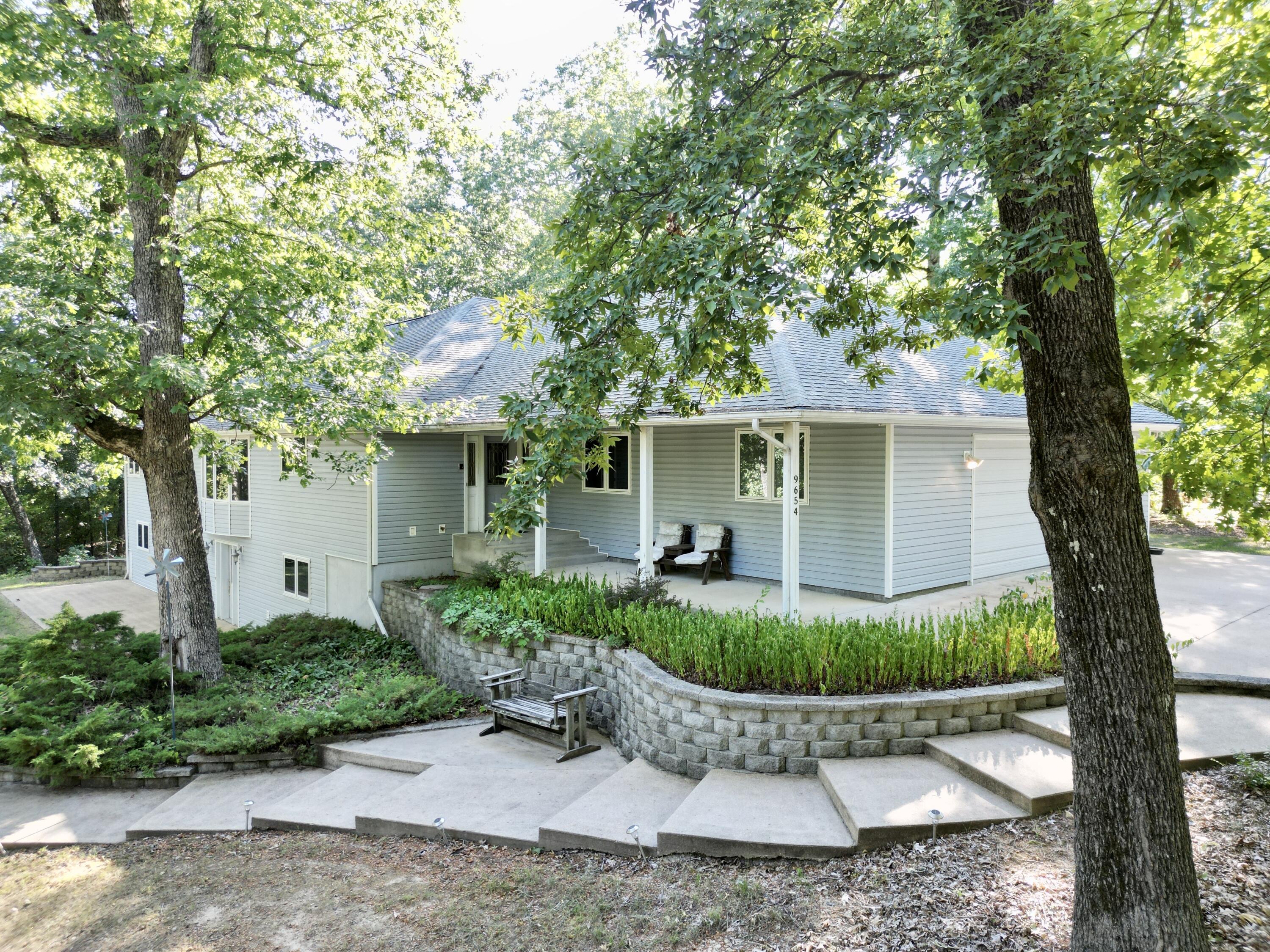 9654 County Road 2680 Property Photo 3